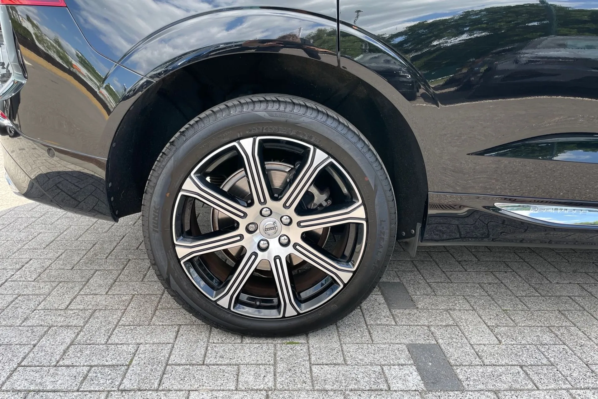 Volvo XC60 thumbnail image number 13
