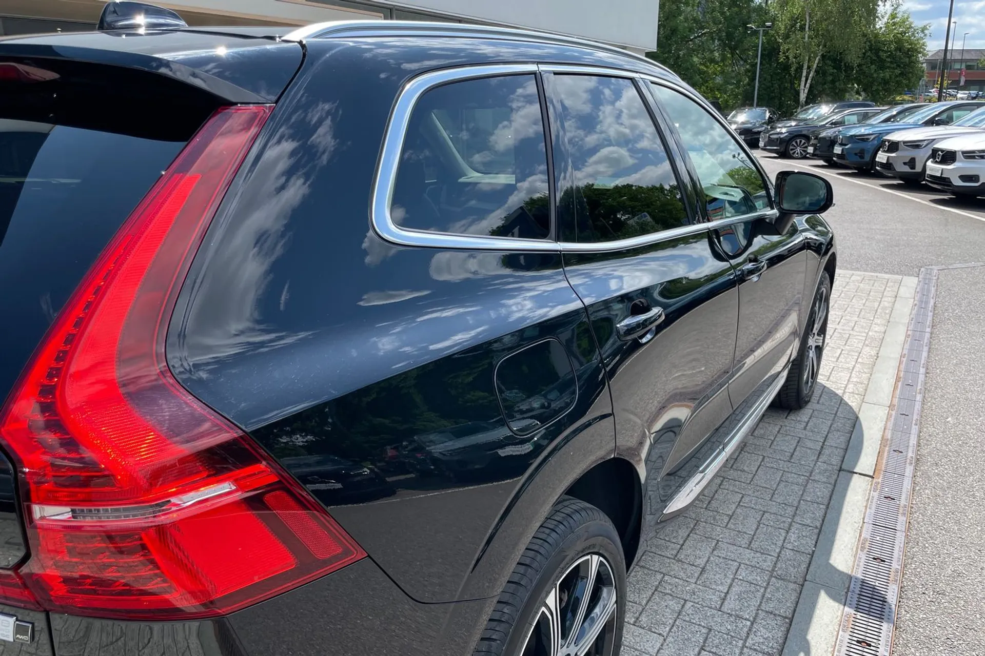Volvo XC60 thumbnail image number 14