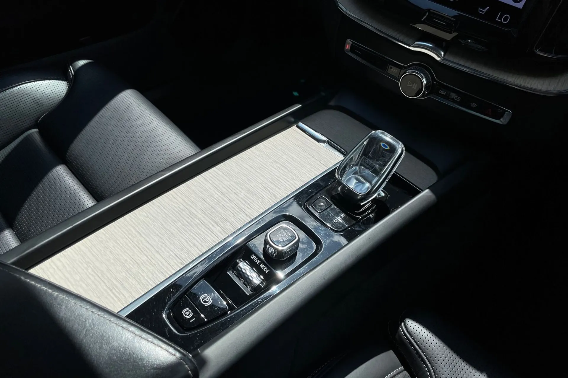 Volvo XC60 thumbnail image number 44