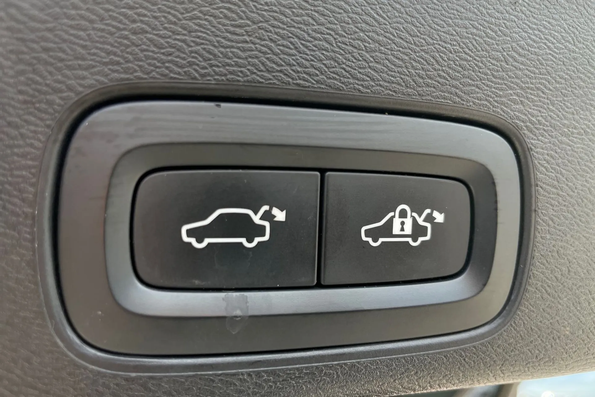 Volvo XC60 thumbnail image number 20