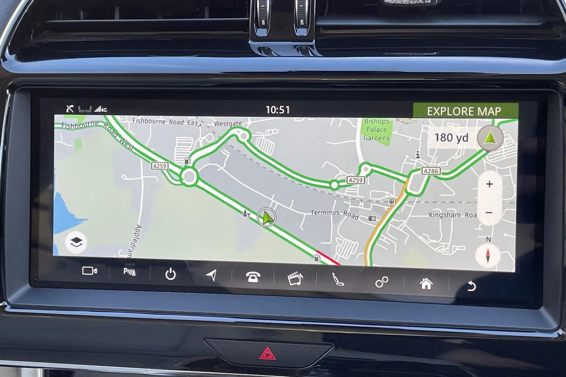 Jaguar XE thumbnail image number 4