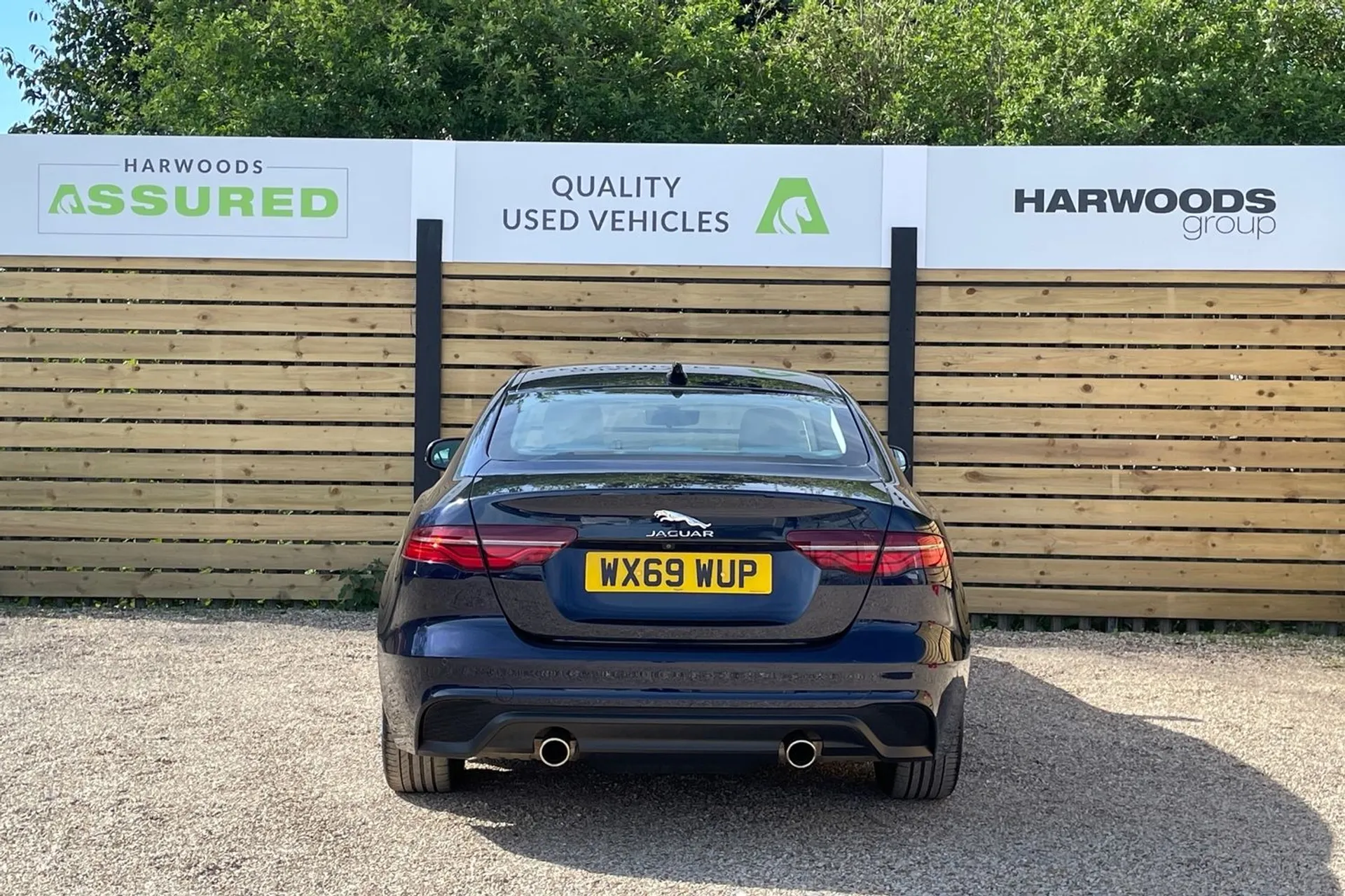Jaguar XE thumbnail image number 9