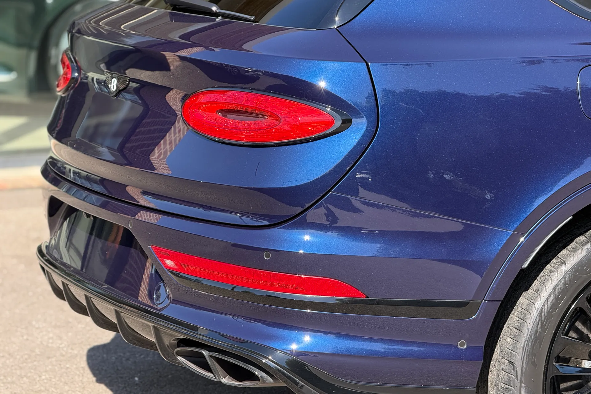 Bentley BENTAYGA thumbnail image number 13