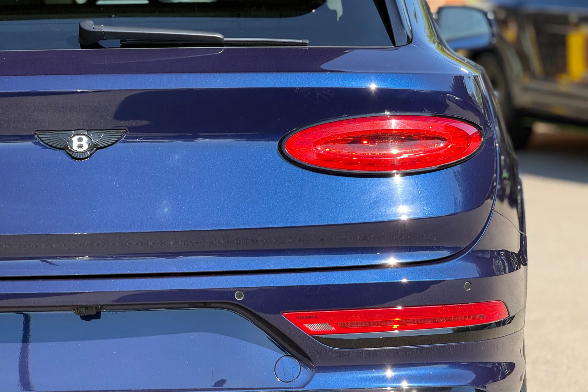 Bentley BENTAYGA thumbnail image number 12