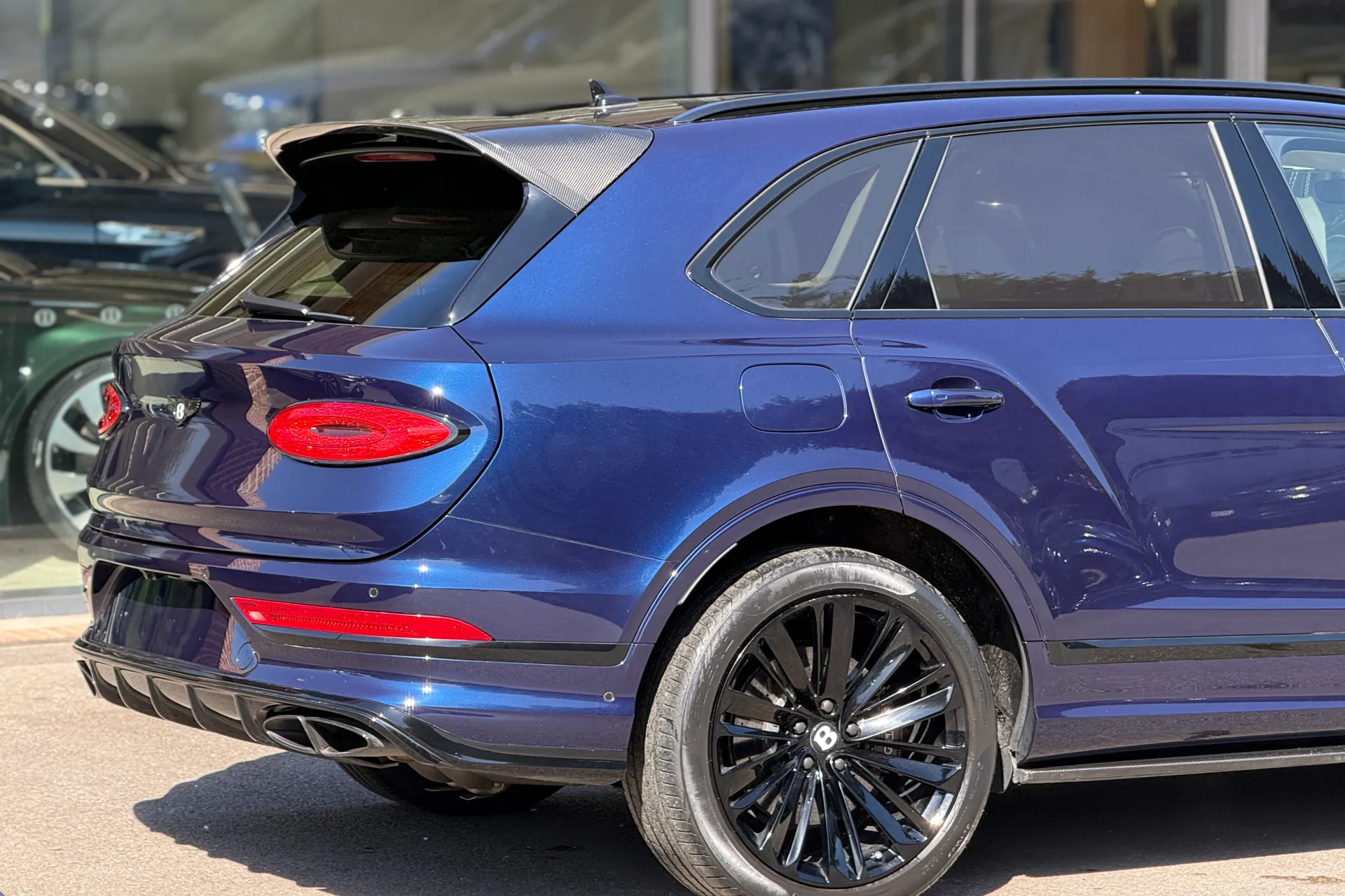 Bentley BENTAYGA thumbnail image number 6