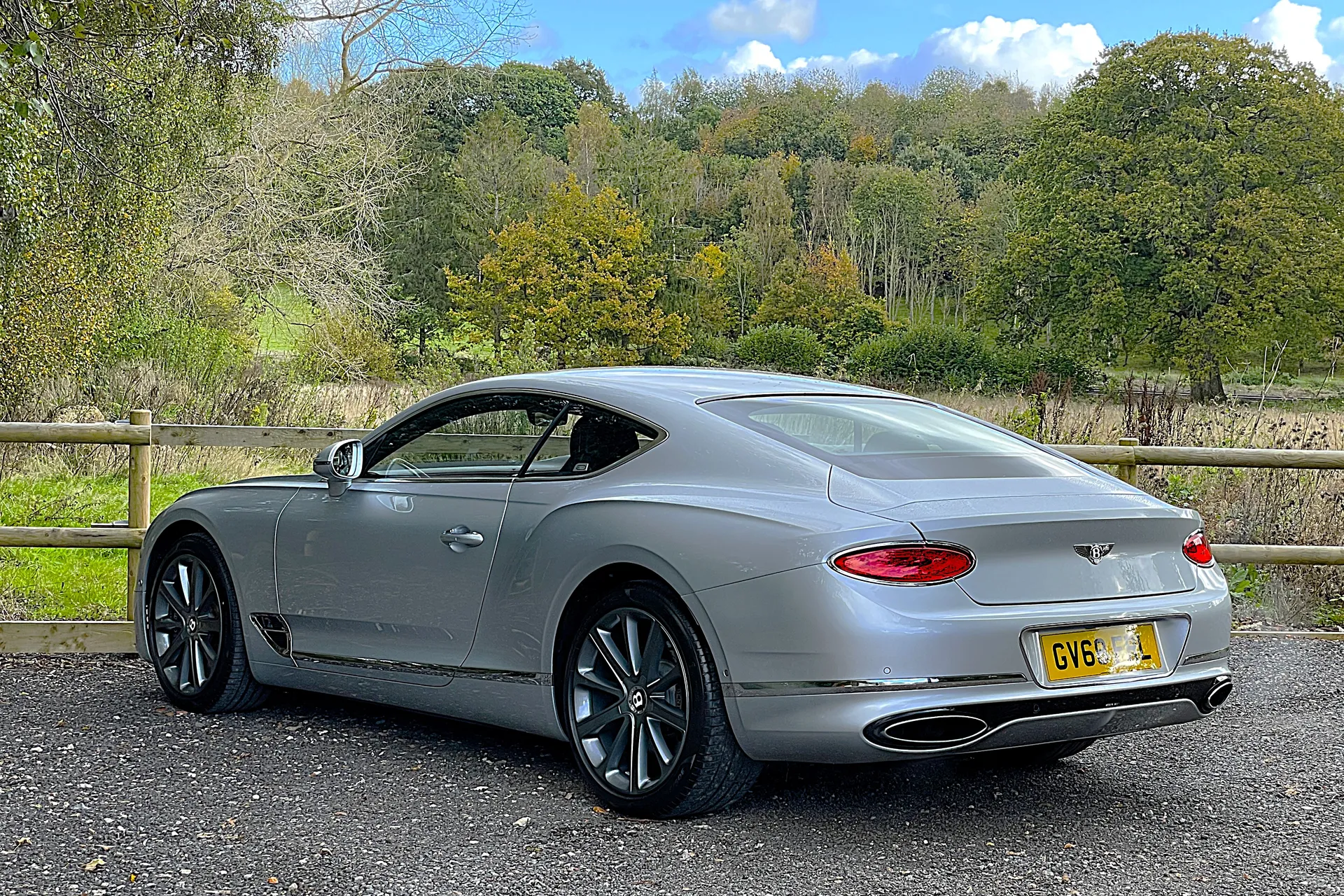 Bentley CONTINENTAL GT thumbnail image number 9