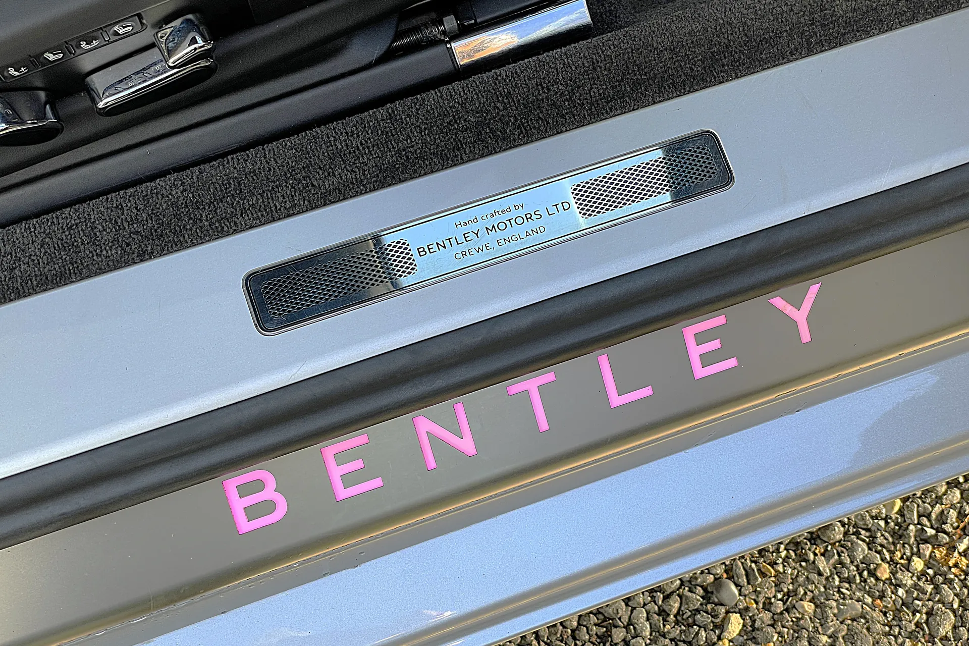 Bentley CONTINENTAL GT thumbnail image number 19