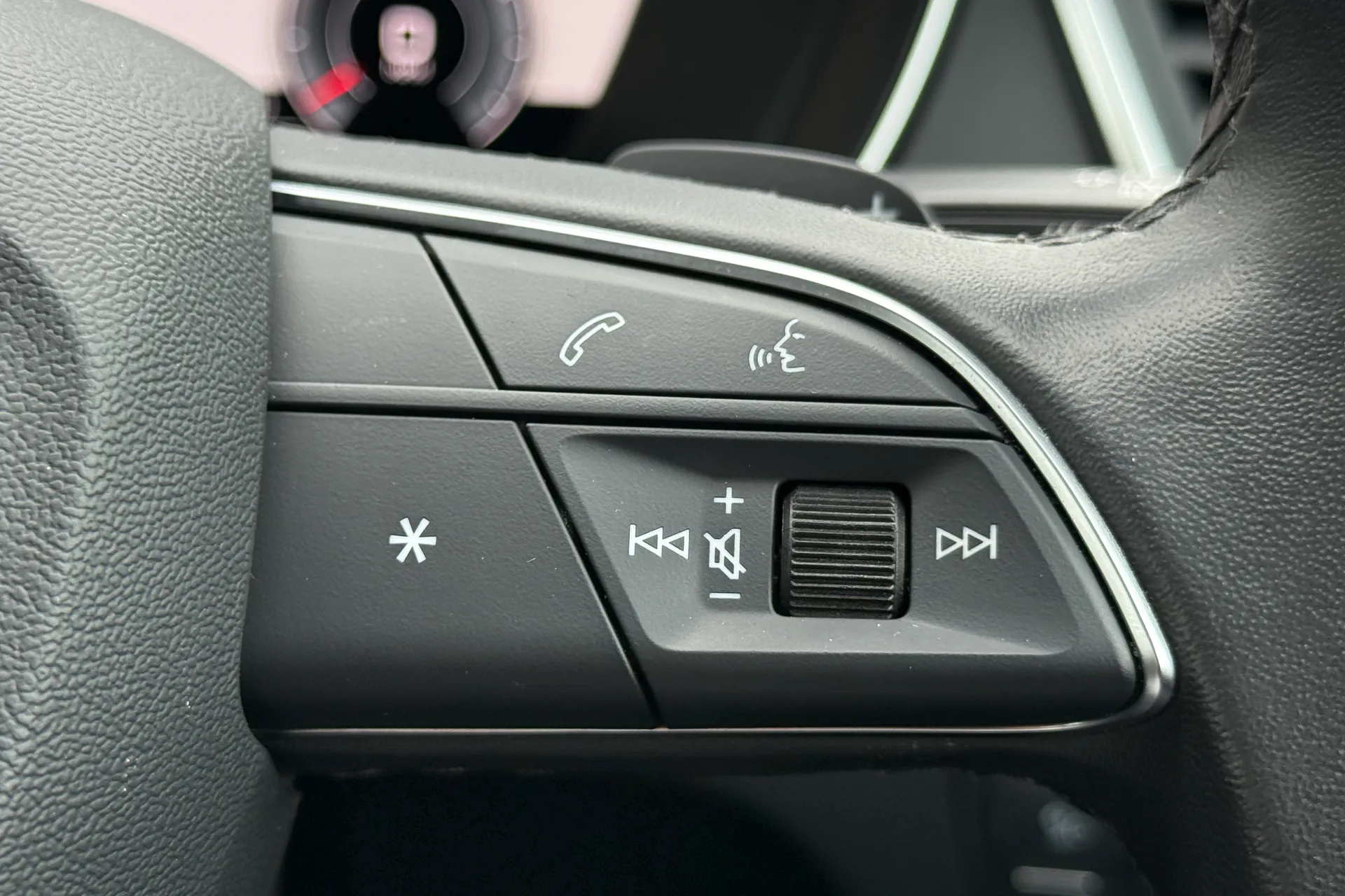Audi Q5 thumbnail image number 26