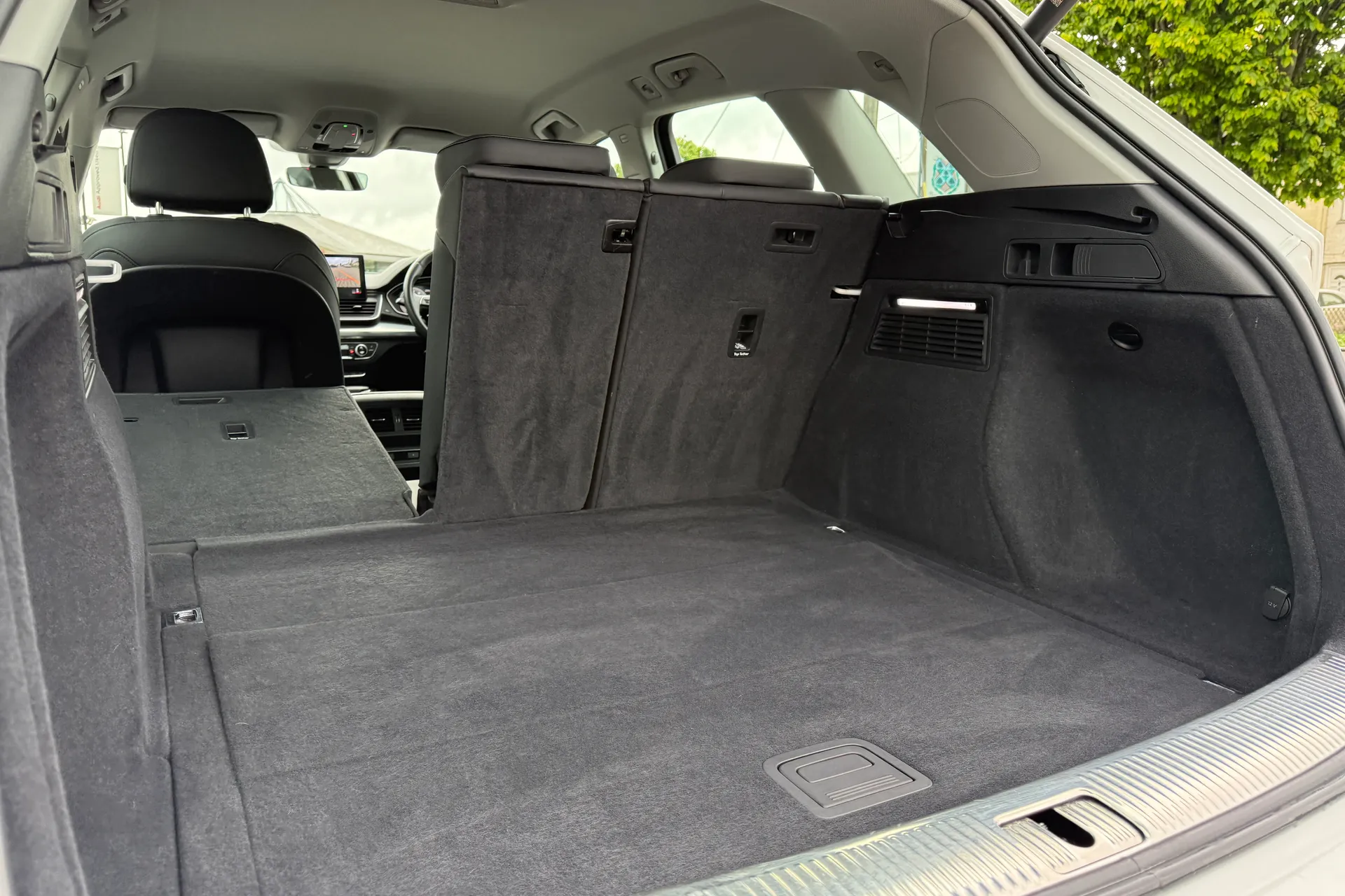 Audi Q5 thumbnail image number 40