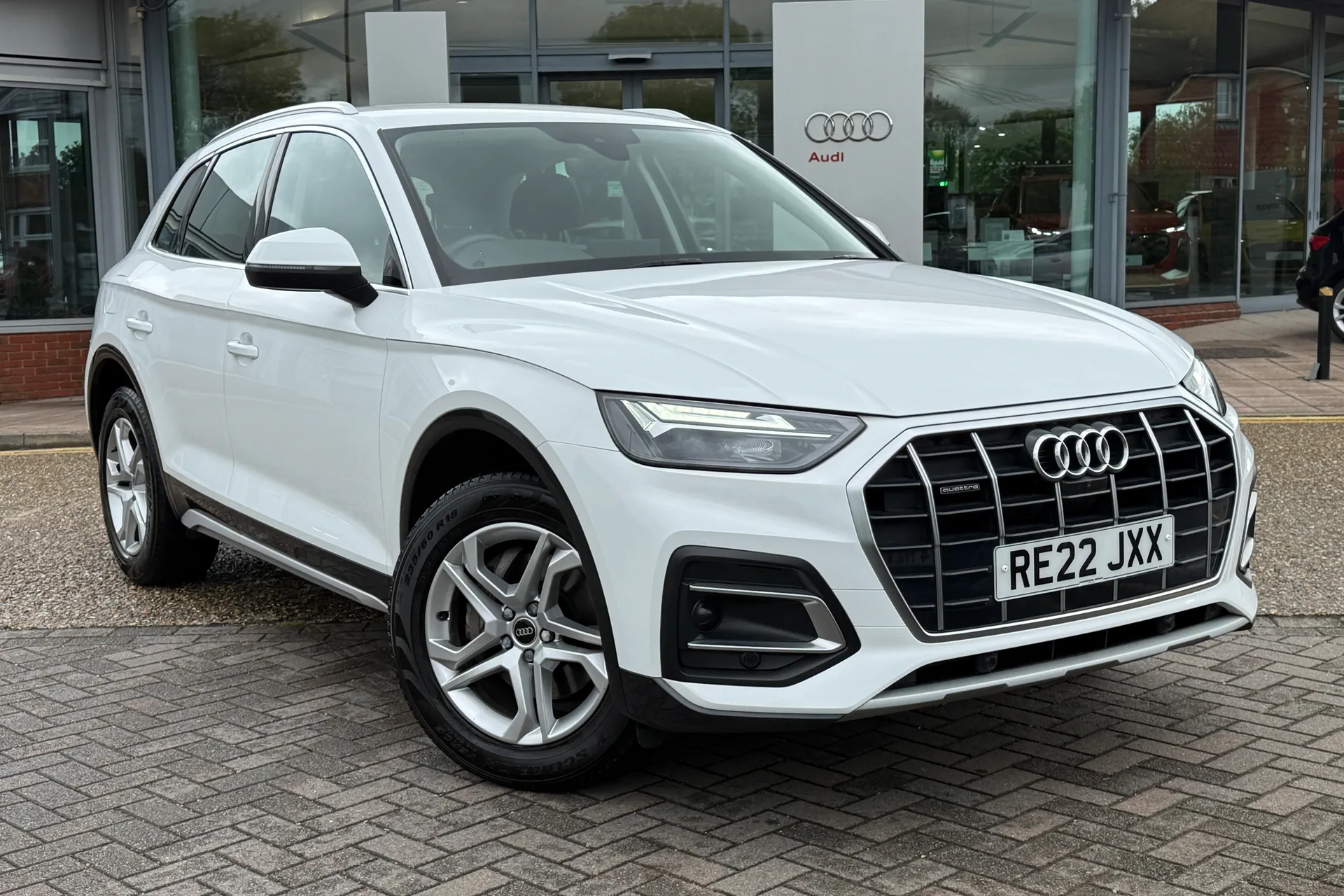 Audi Q5 thumbnail image number 28