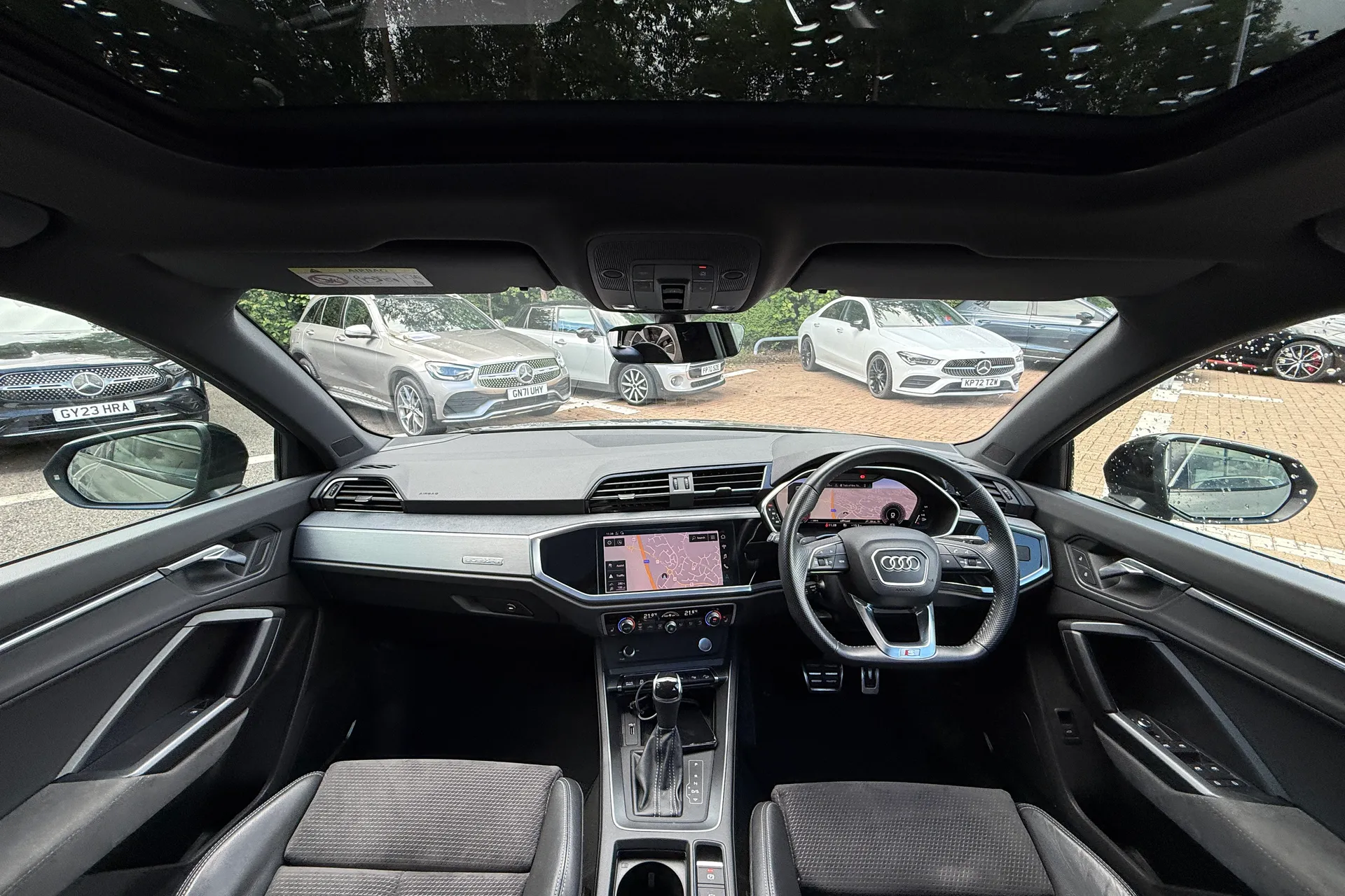 Audi Q3 thumbnail image number 3
