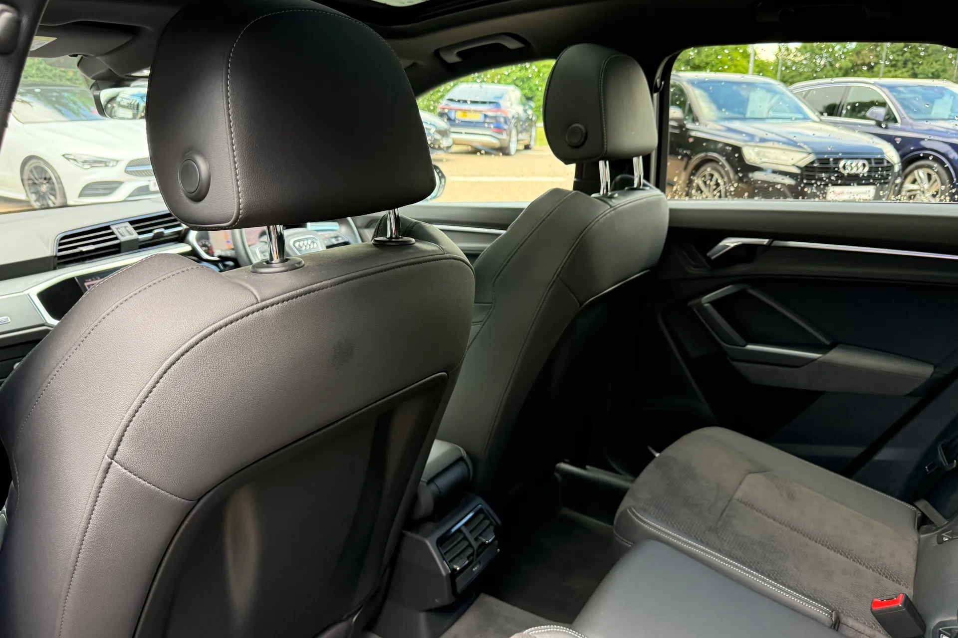 Audi Q3 thumbnail image number 53