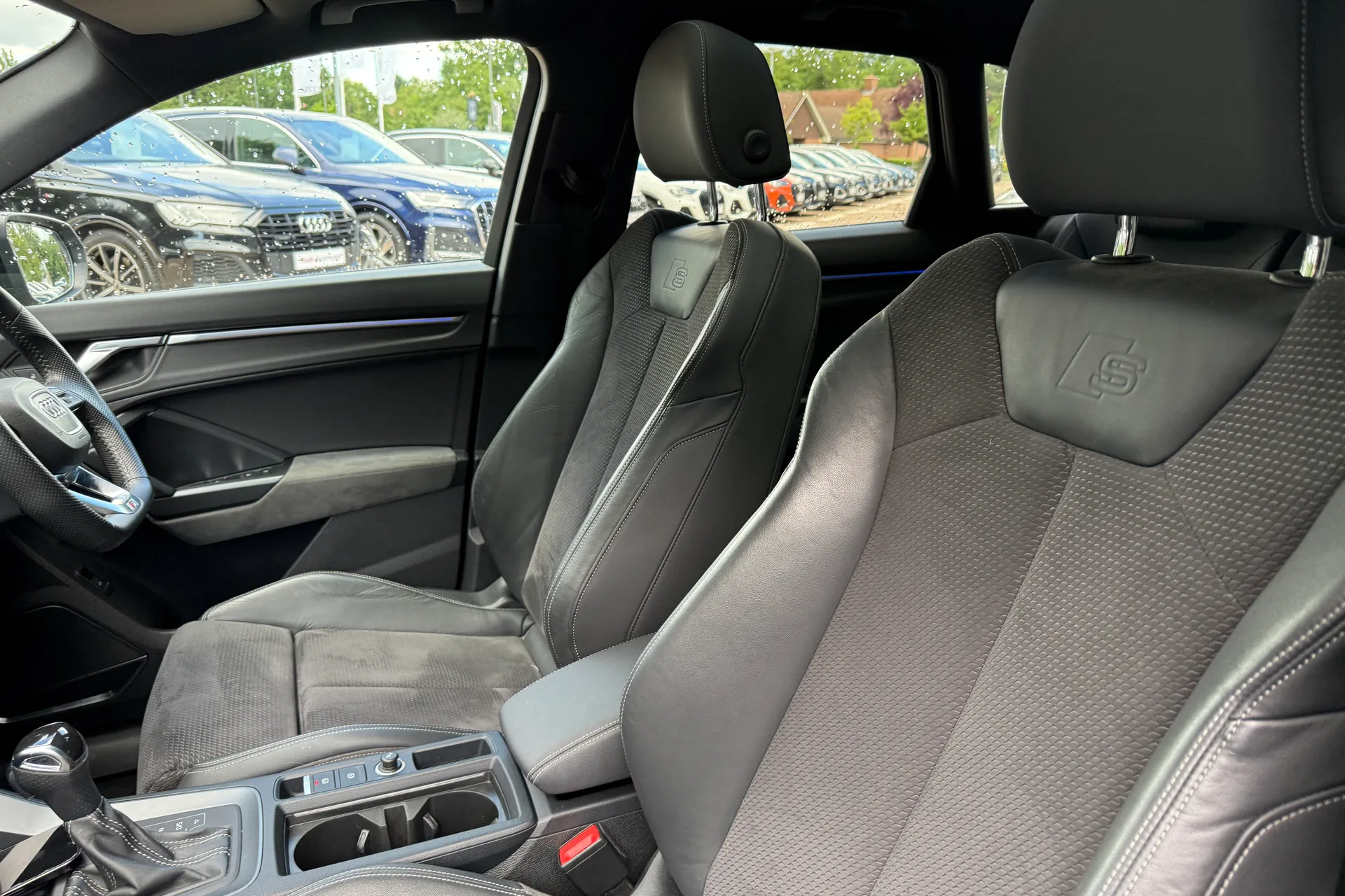 Audi Q3 thumbnail image number 57