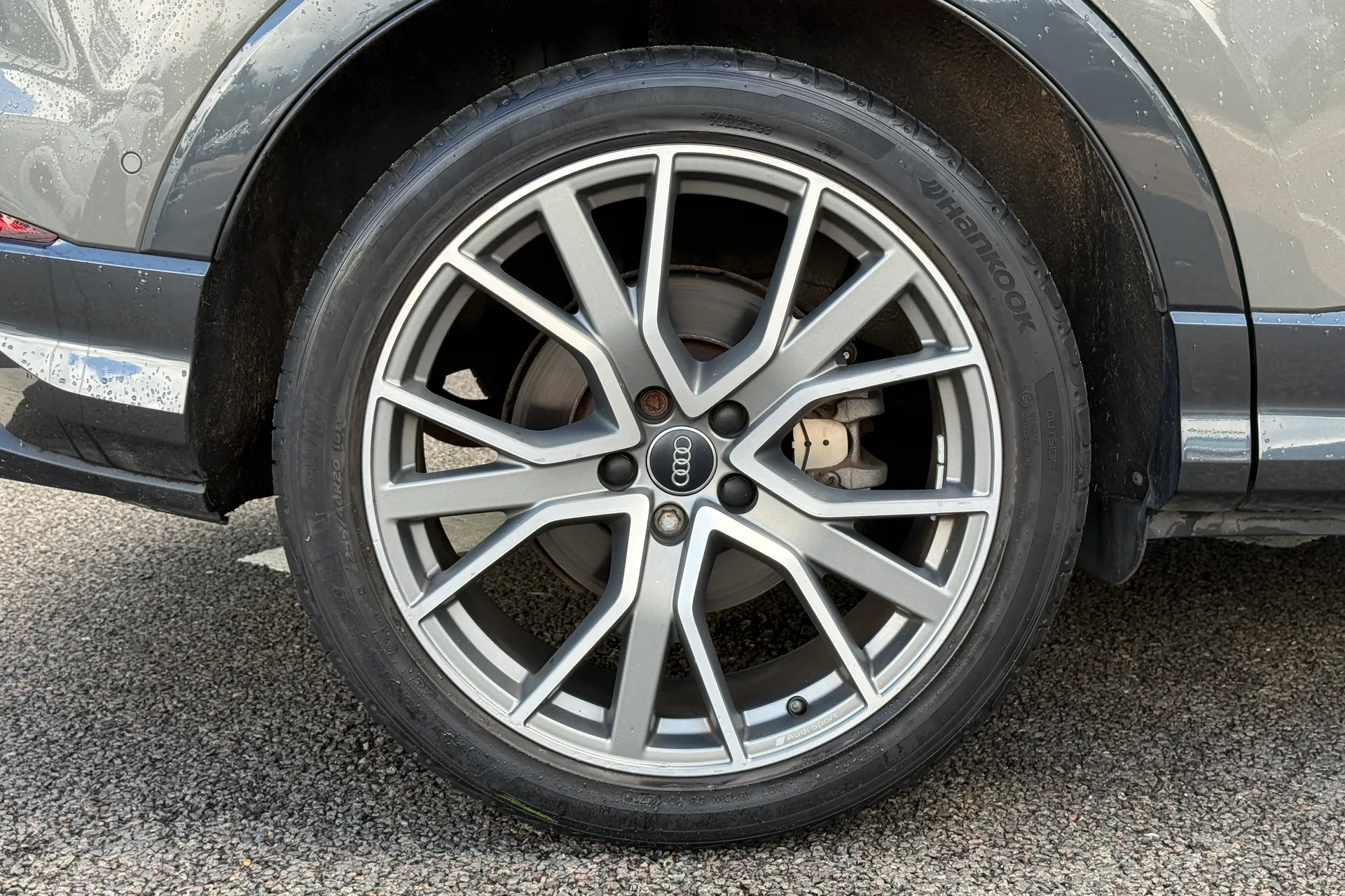 Audi Q3 thumbnail image number 36