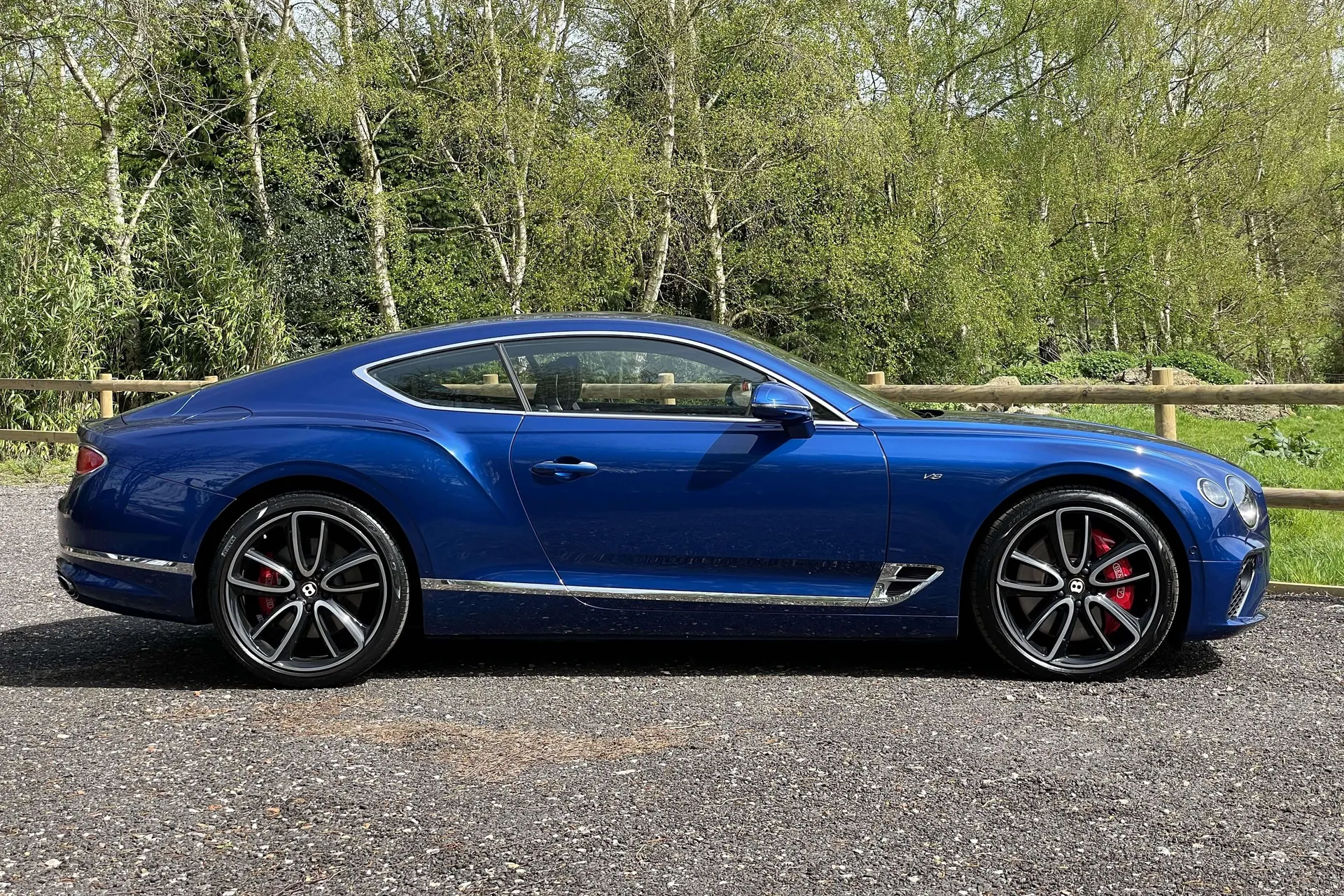 Bentley CONTINENTAL GT thumbnail image number 2