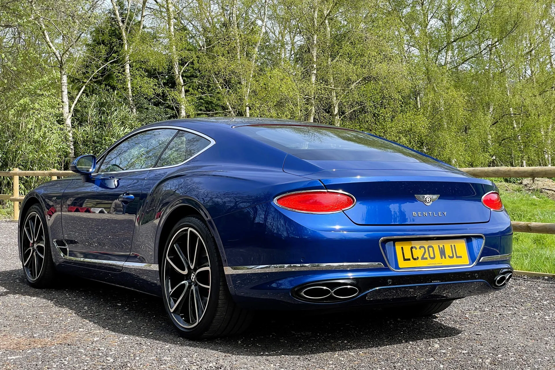 Bentley CONTINENTAL GT thumbnail image number 10