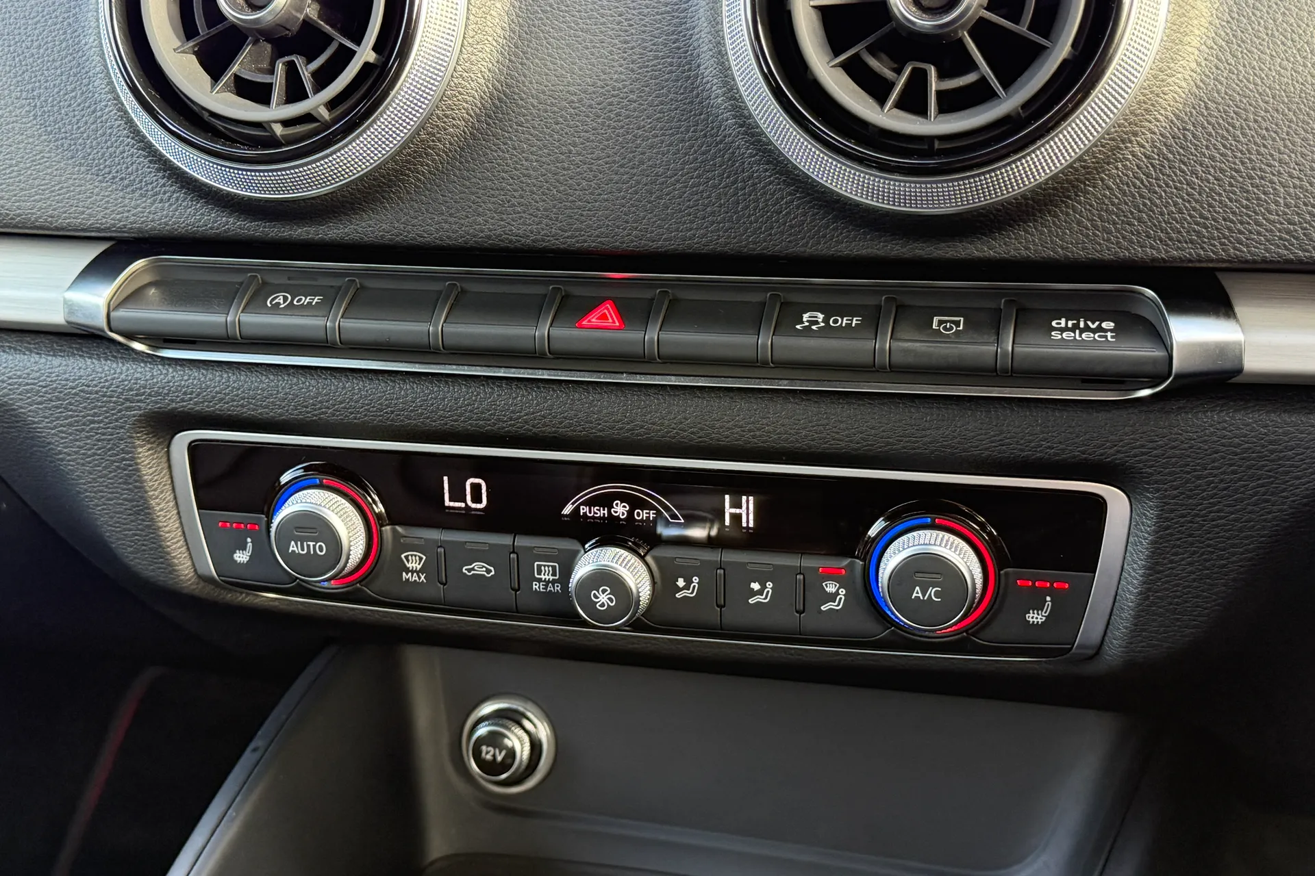 Audi A3 thumbnail image number 12