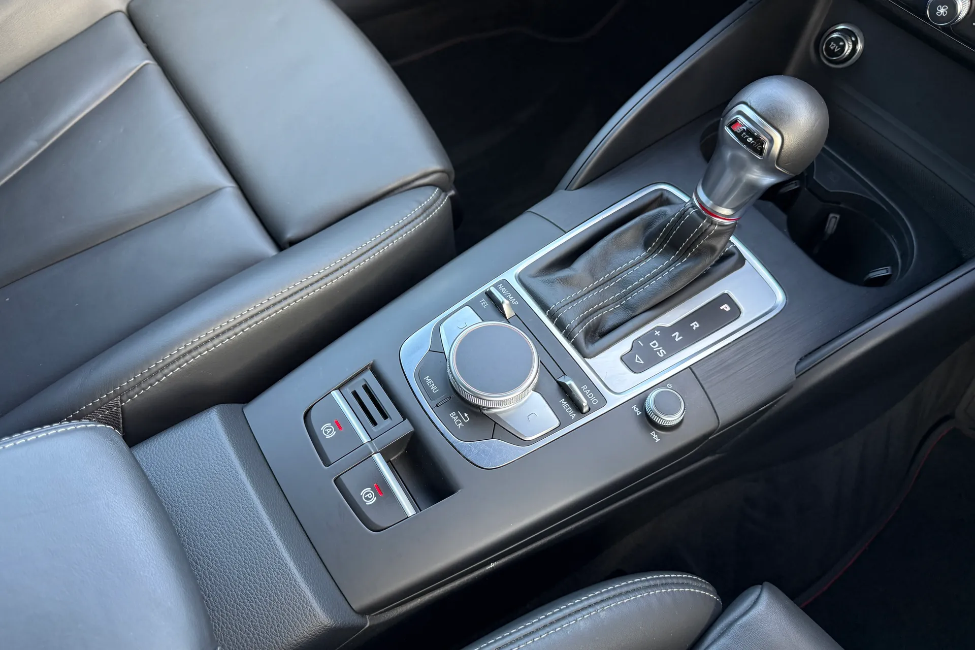 Audi A3 thumbnail image number 34