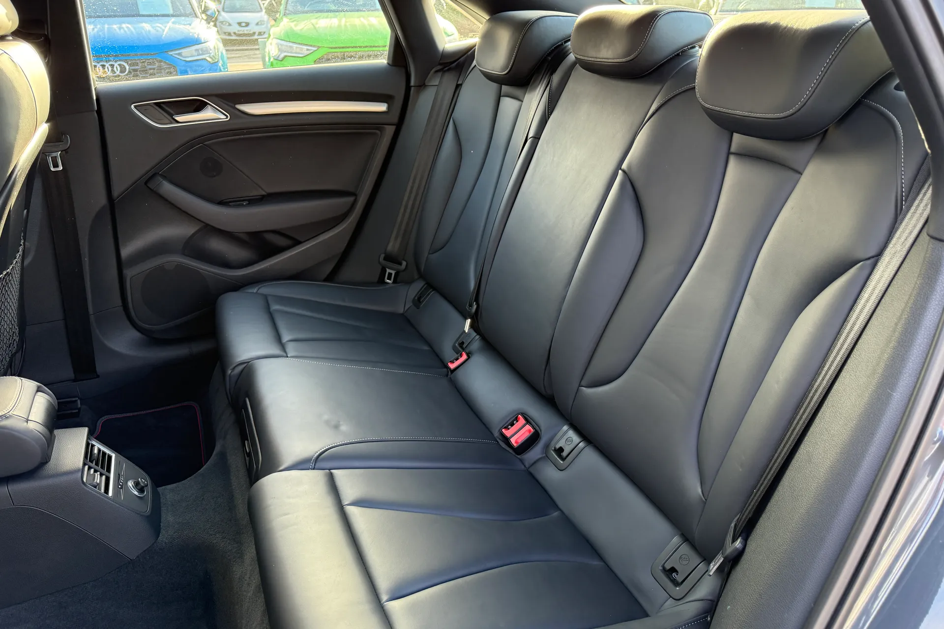 Audi A3 thumbnail image number 37