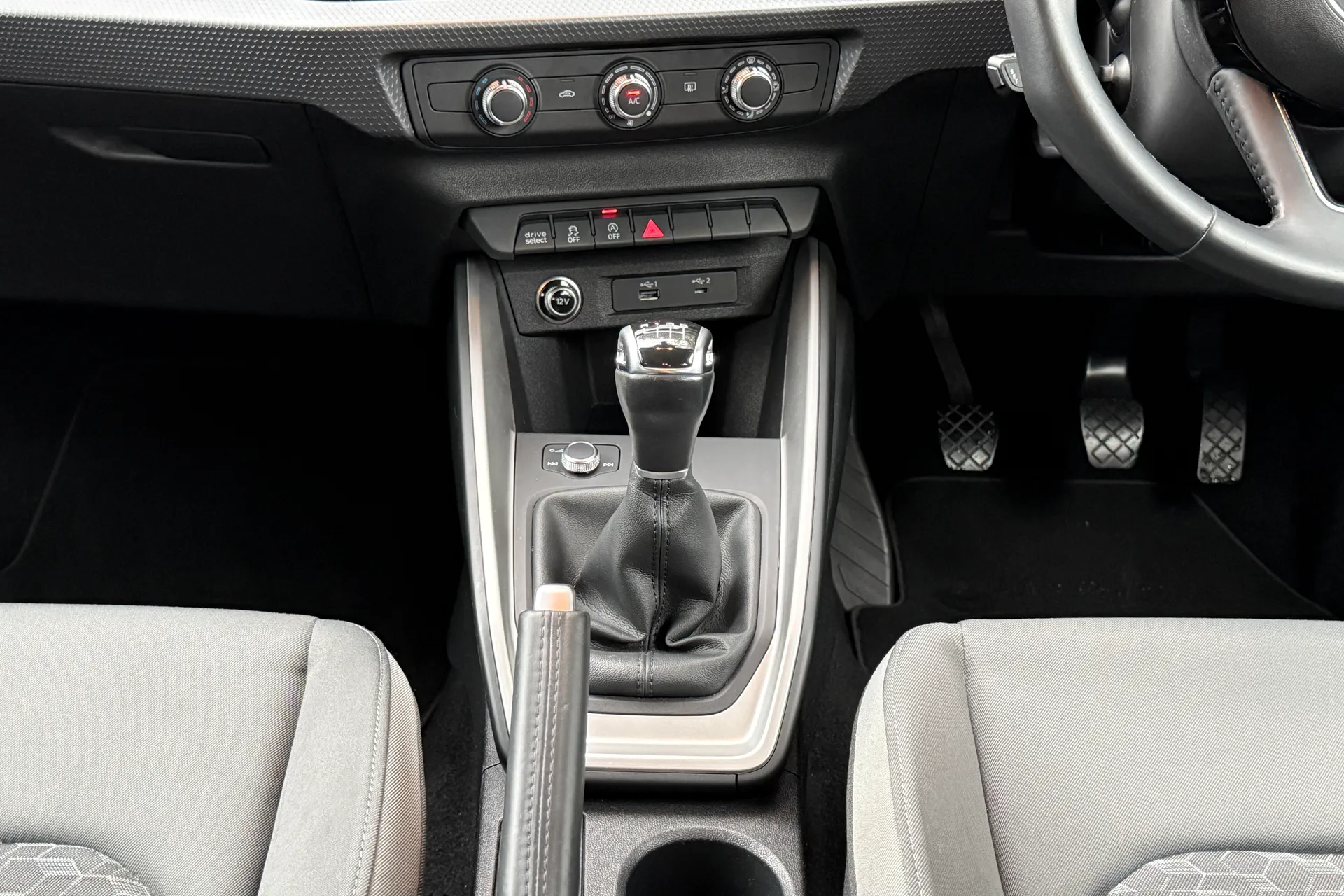 Audi A1 thumbnail image number 43