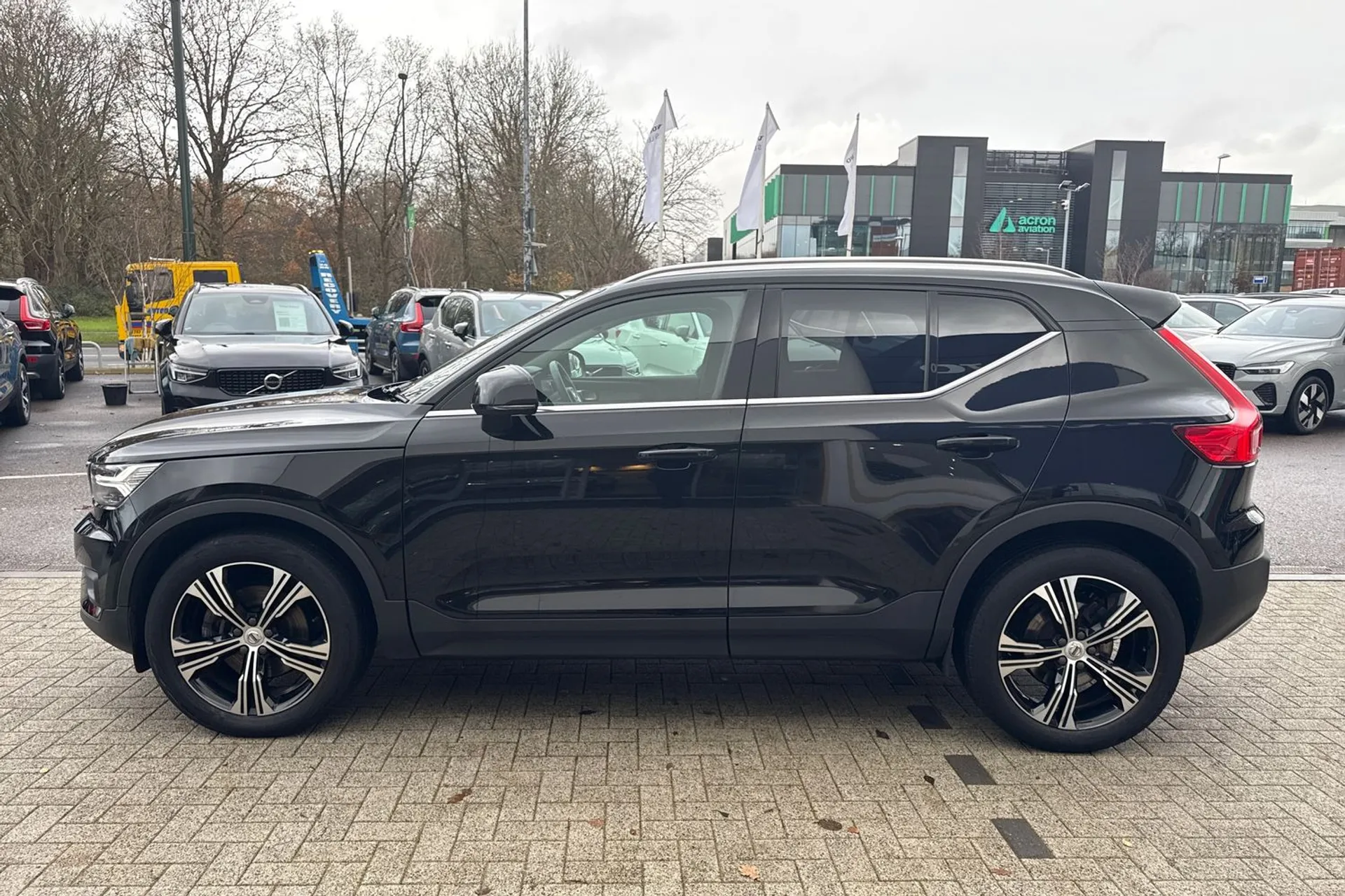 Volvo XC40 thumbnail image number 11