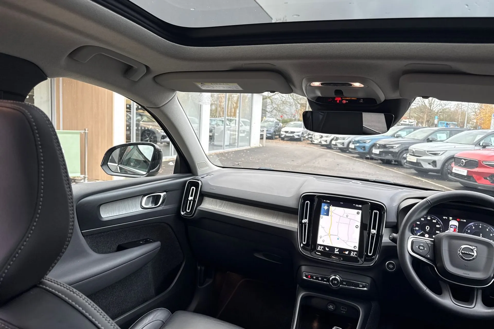 Volvo XC40 thumbnail image number 32