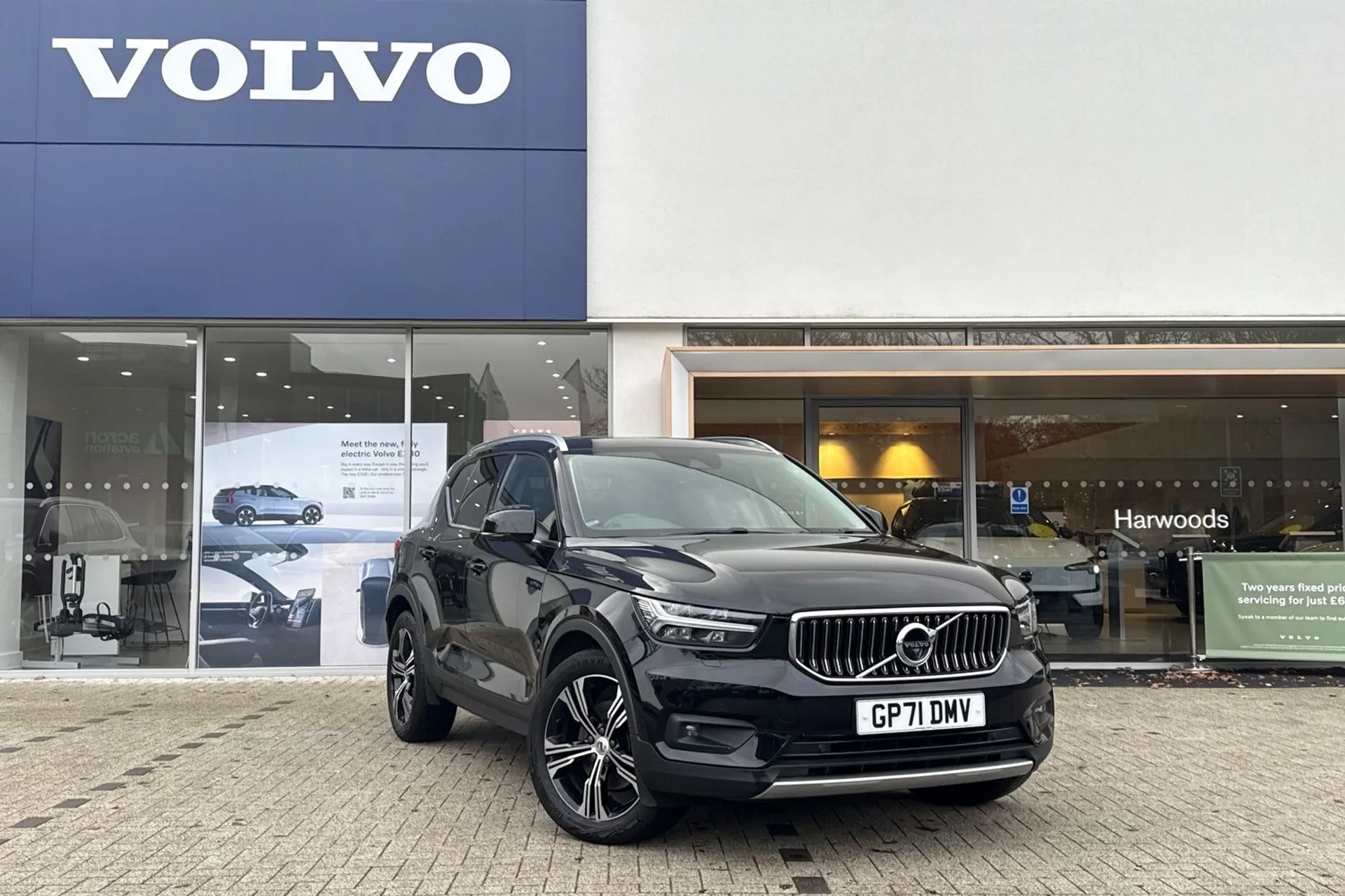 Volvo XC40 focused image