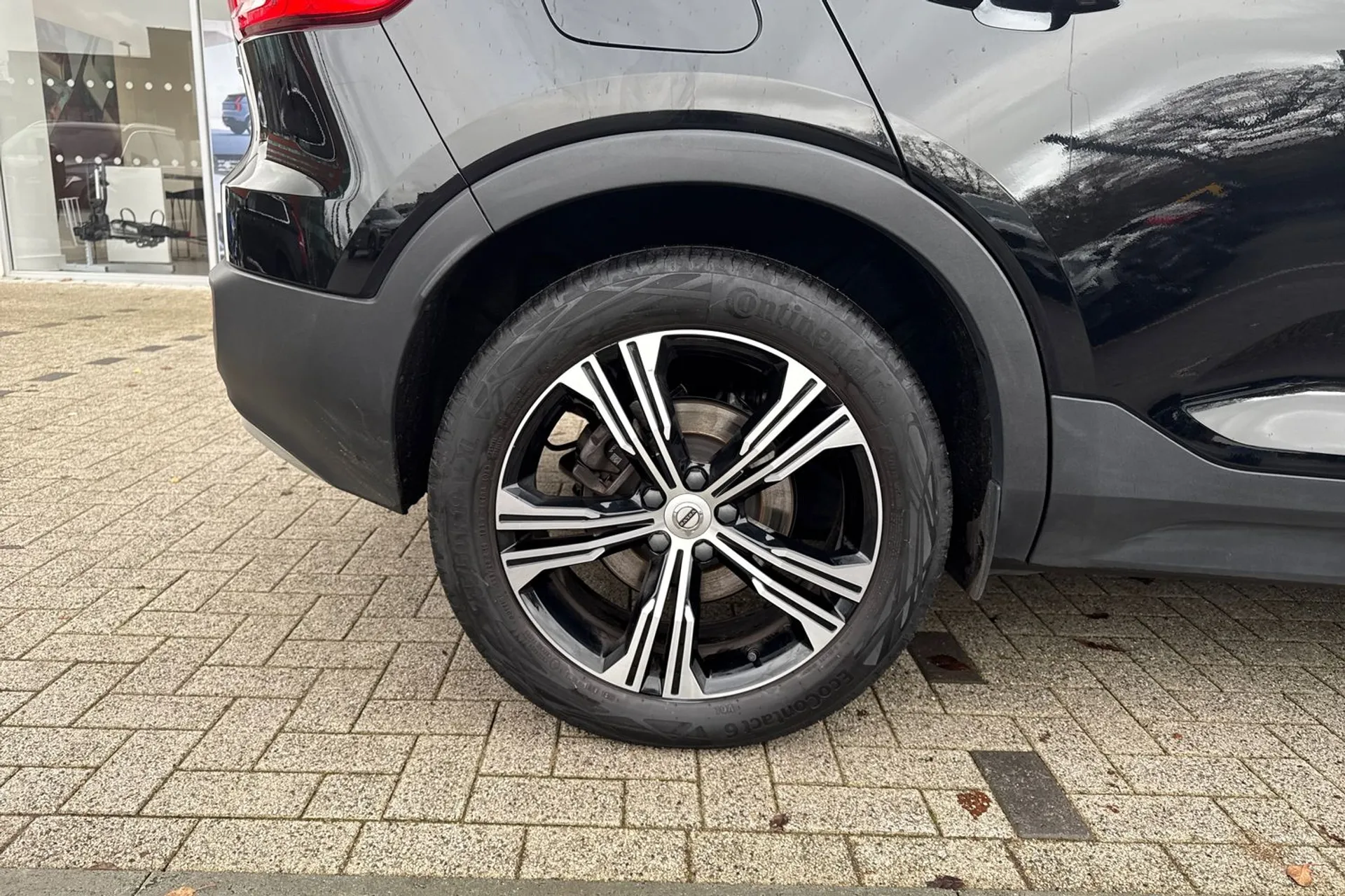 Volvo XC40 thumbnail image number 14