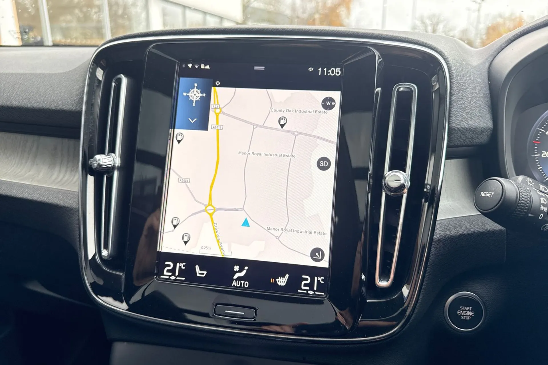 Volvo XC40 thumbnail image number 5