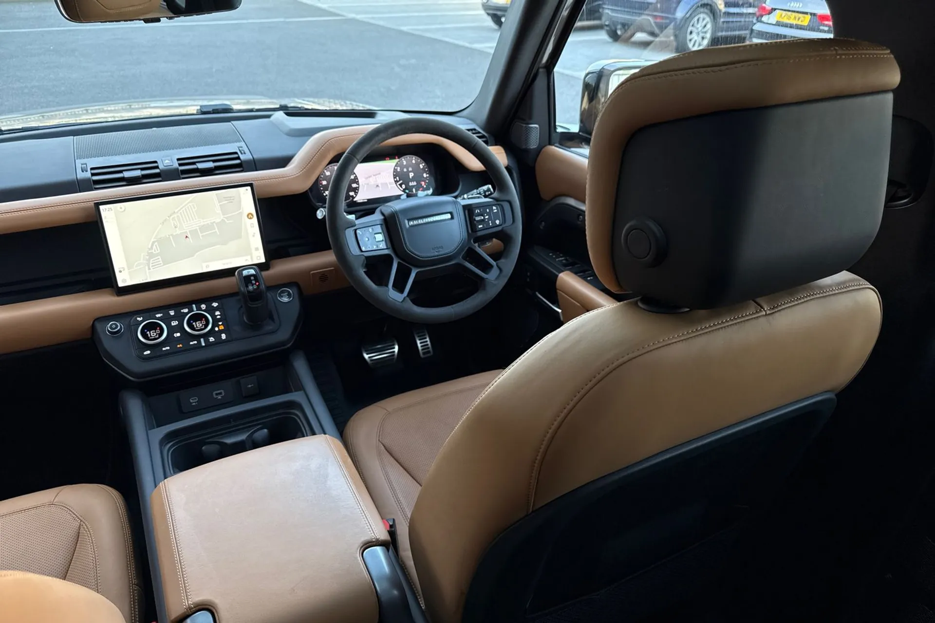 LAND ROVER DEFENDER thumbnail image number 60
