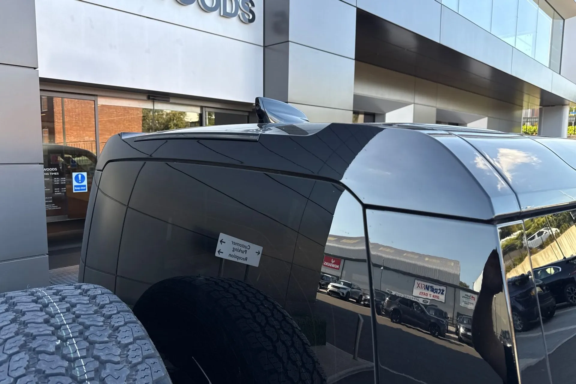 LAND ROVER DEFENDER thumbnail image number 43
