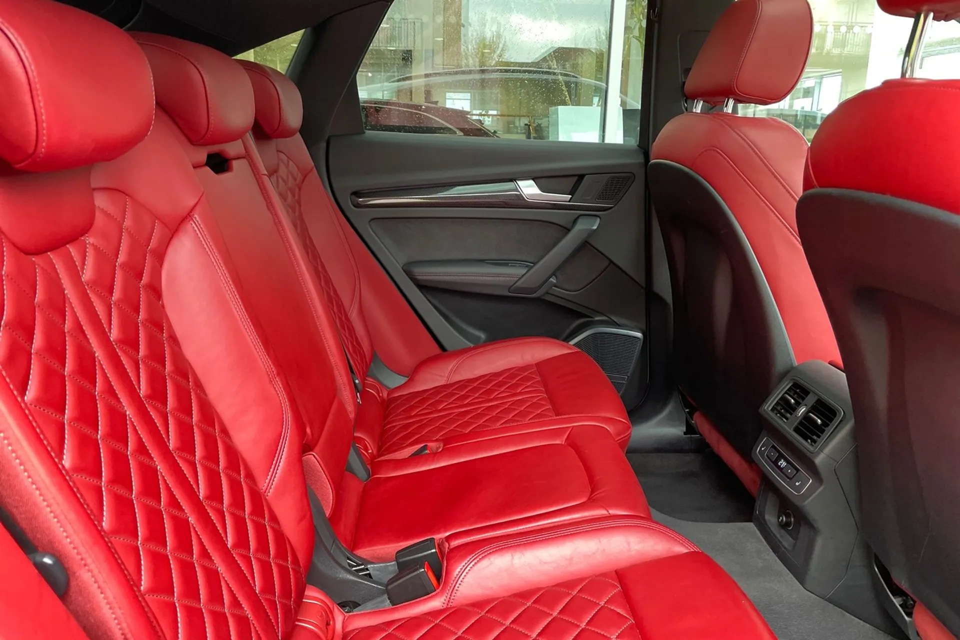 Audi Q5 thumbnail image number 22