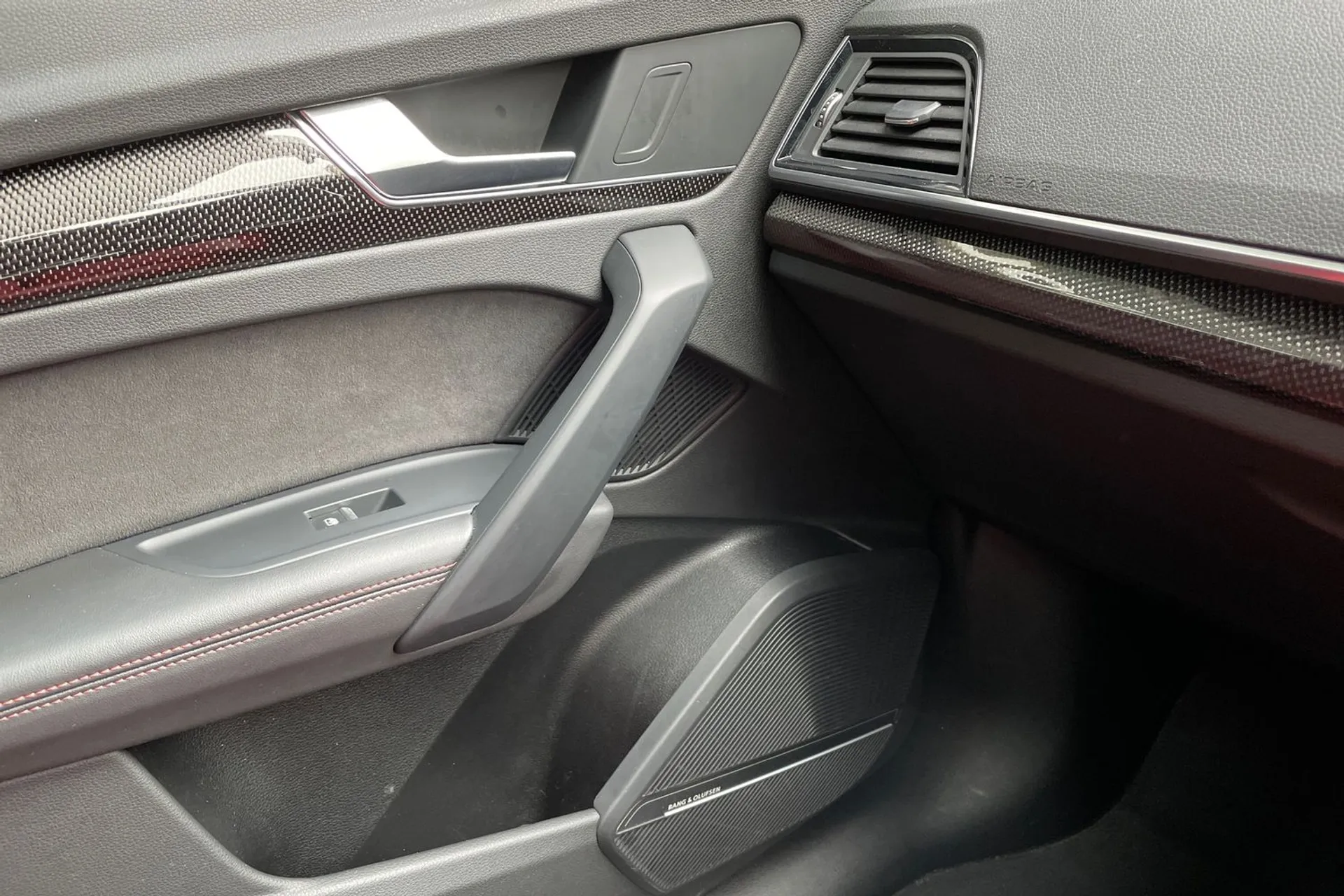 Audi Q5 thumbnail image number 39