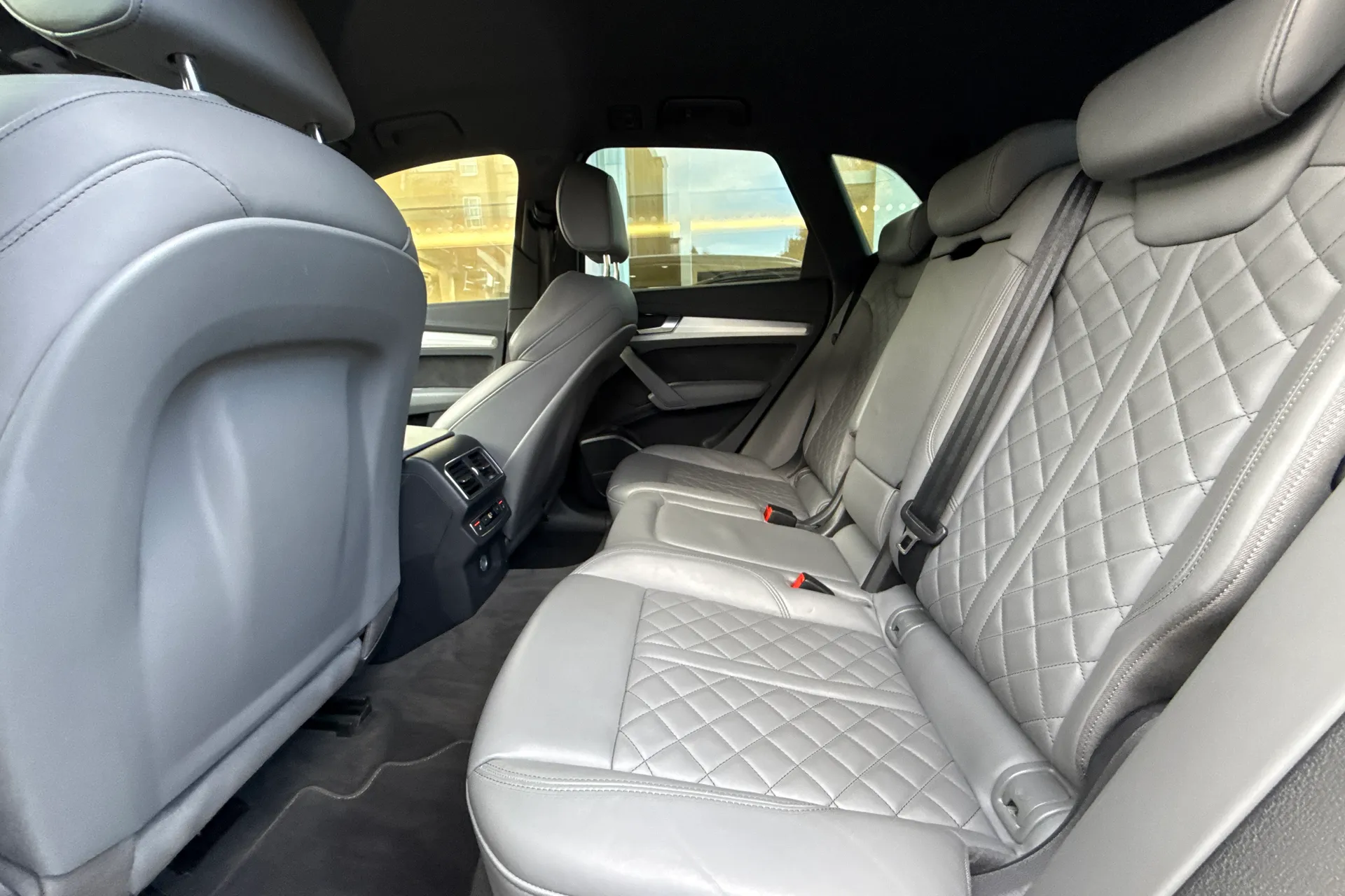 Audi Q5 thumbnail image number 50