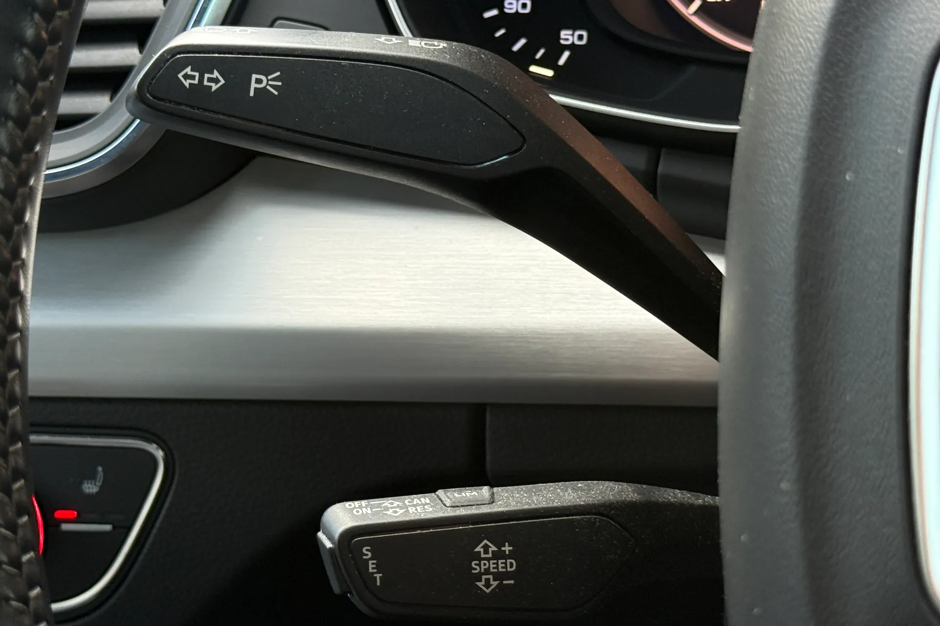 Audi Q5 thumbnail image number 15