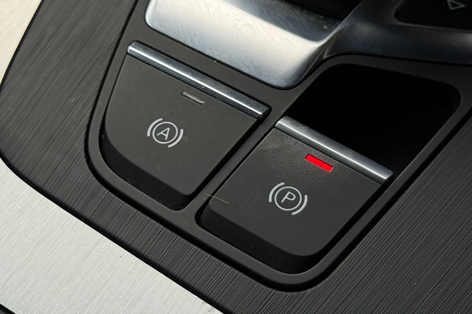 Audi Q5 thumbnail image number 28