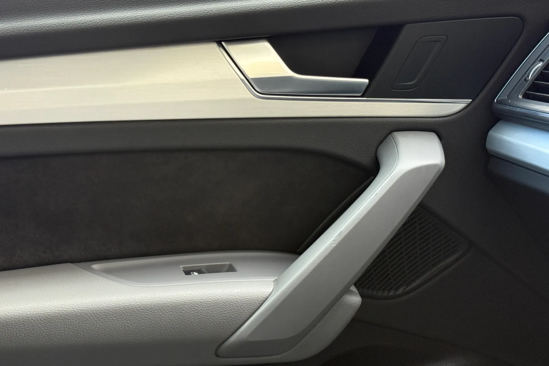 Audi Q5 thumbnail image number 24