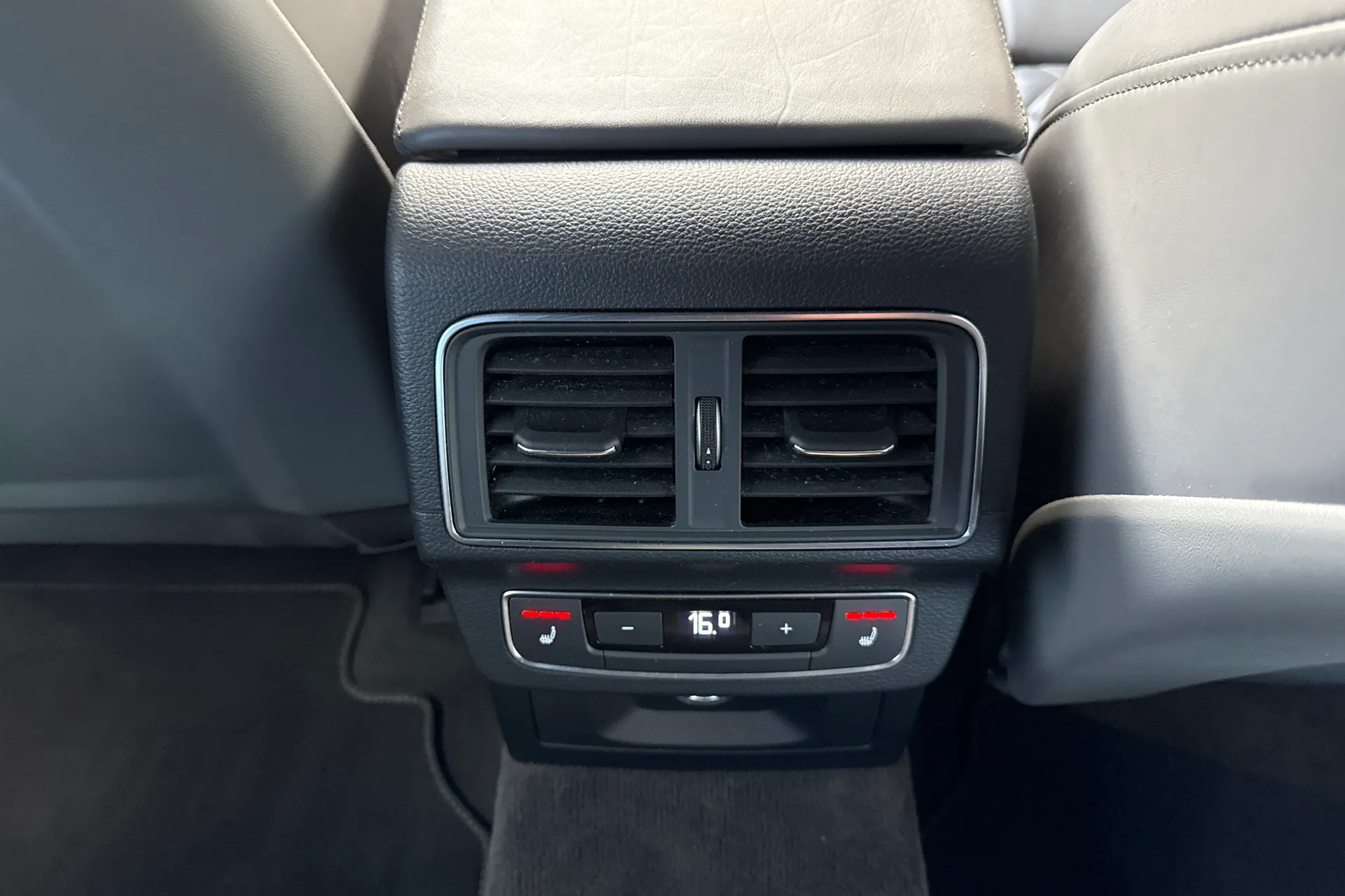 Audi Q5 thumbnail image number 7