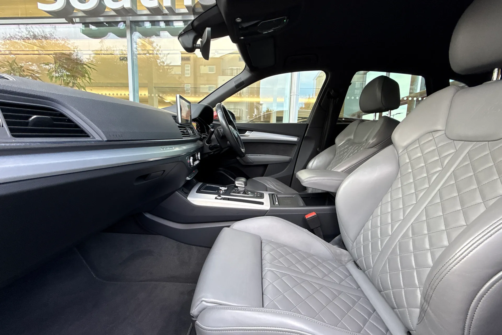 Audi Q5 thumbnail image number 52