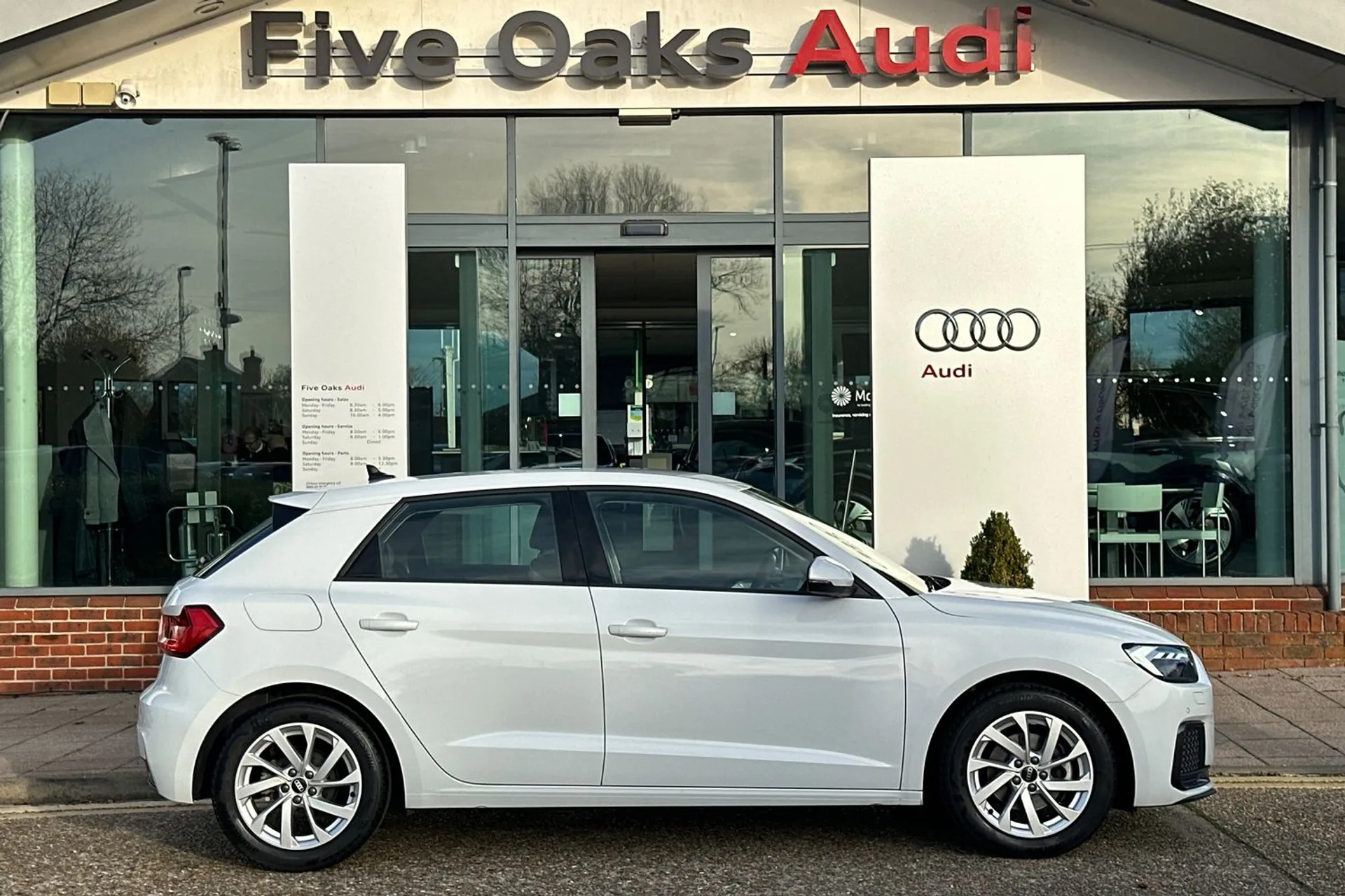 Audi A1 thumbnail image number 2