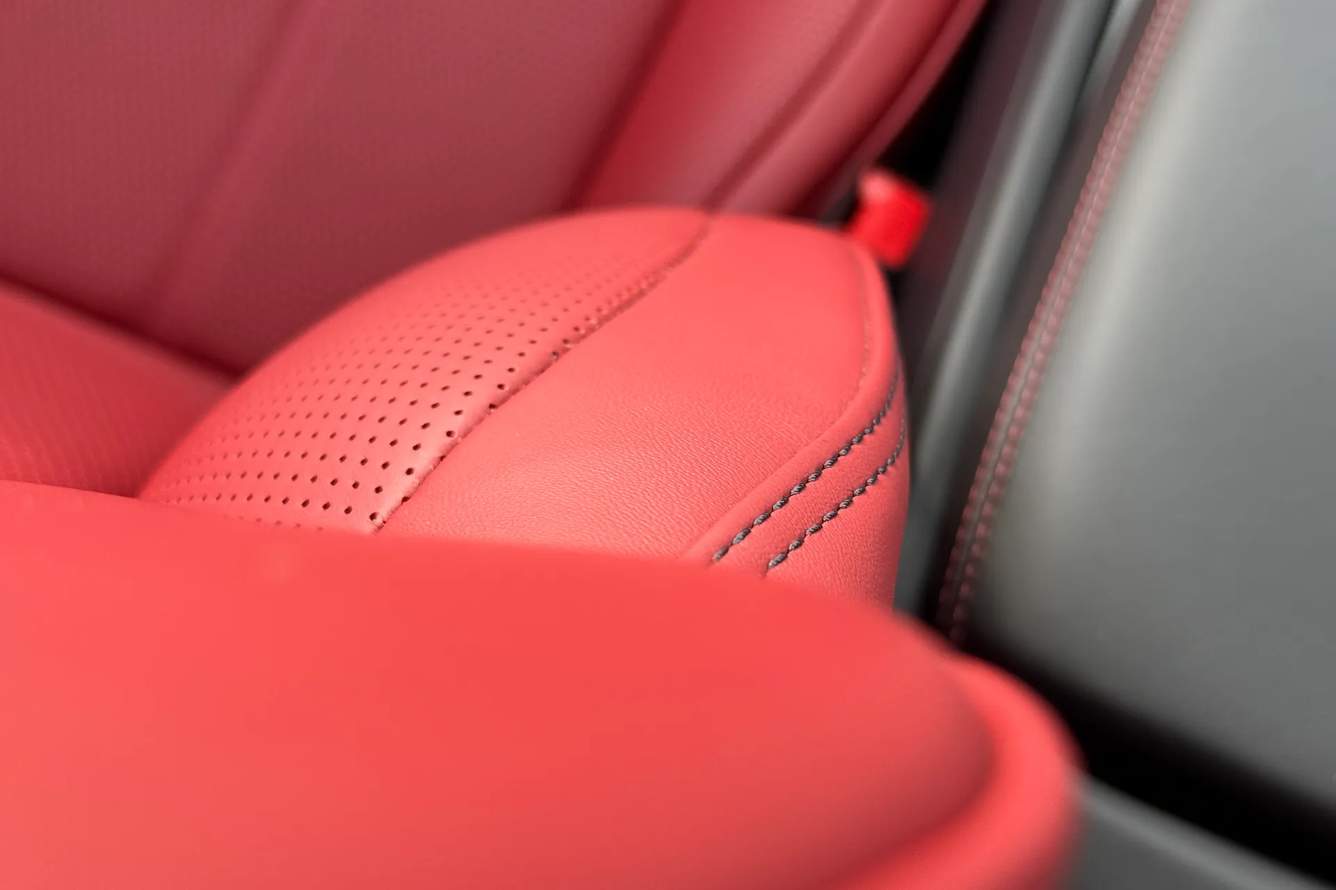 Bentley BENTAYGA thumbnail image number 42