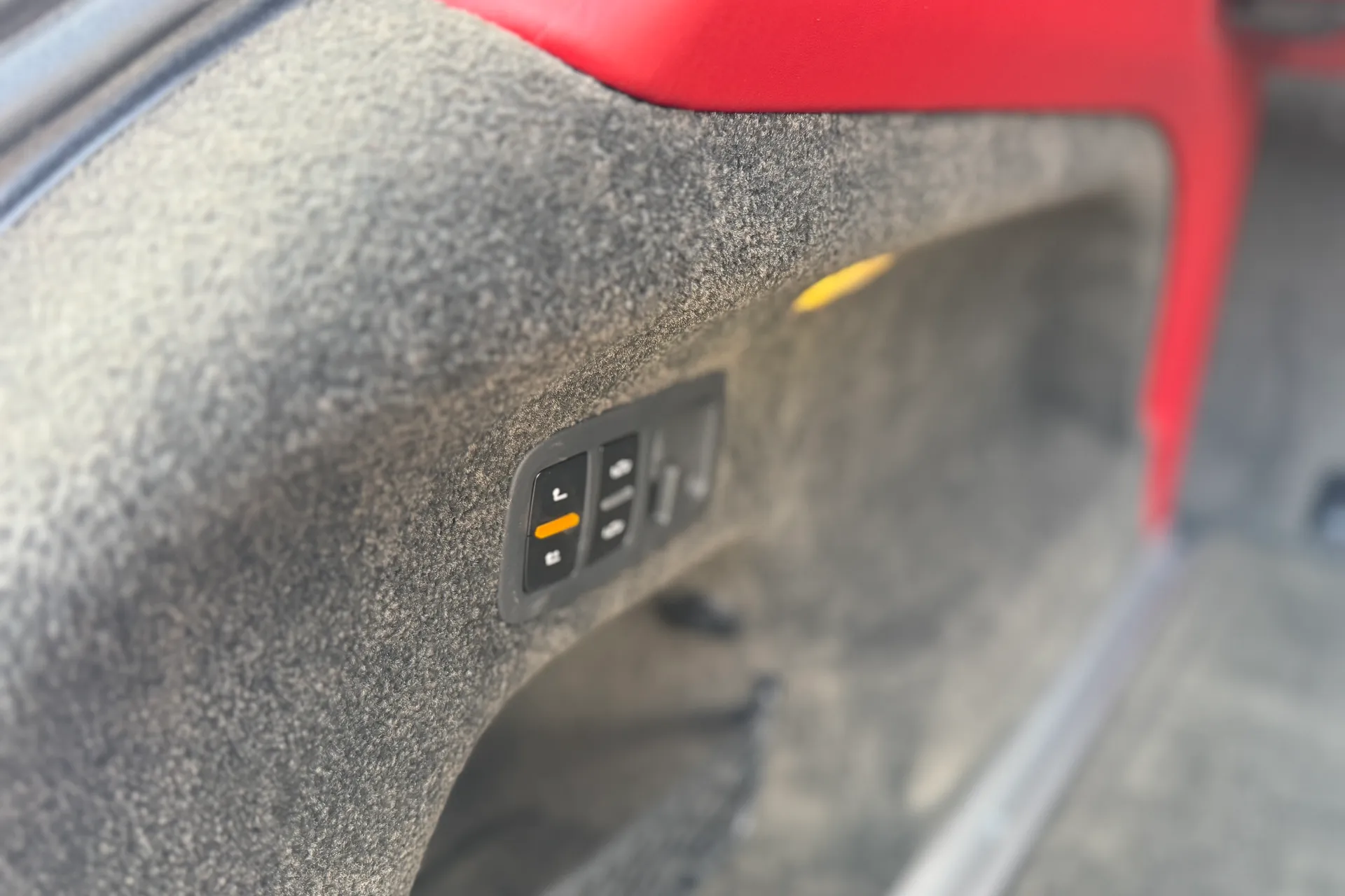 Bentley BENTAYGA thumbnail image number 47