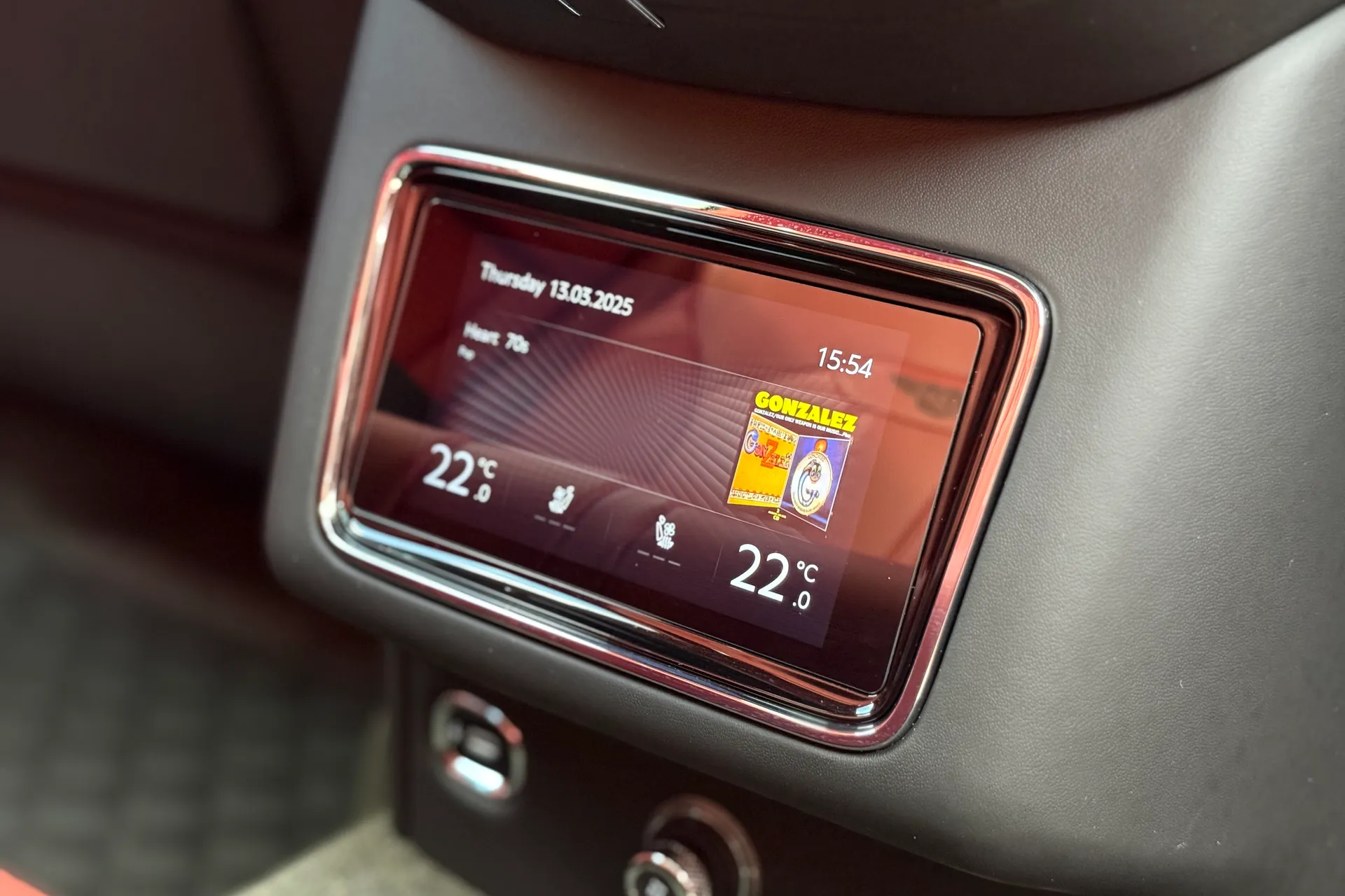 Bentley BENTAYGA thumbnail image number 30
