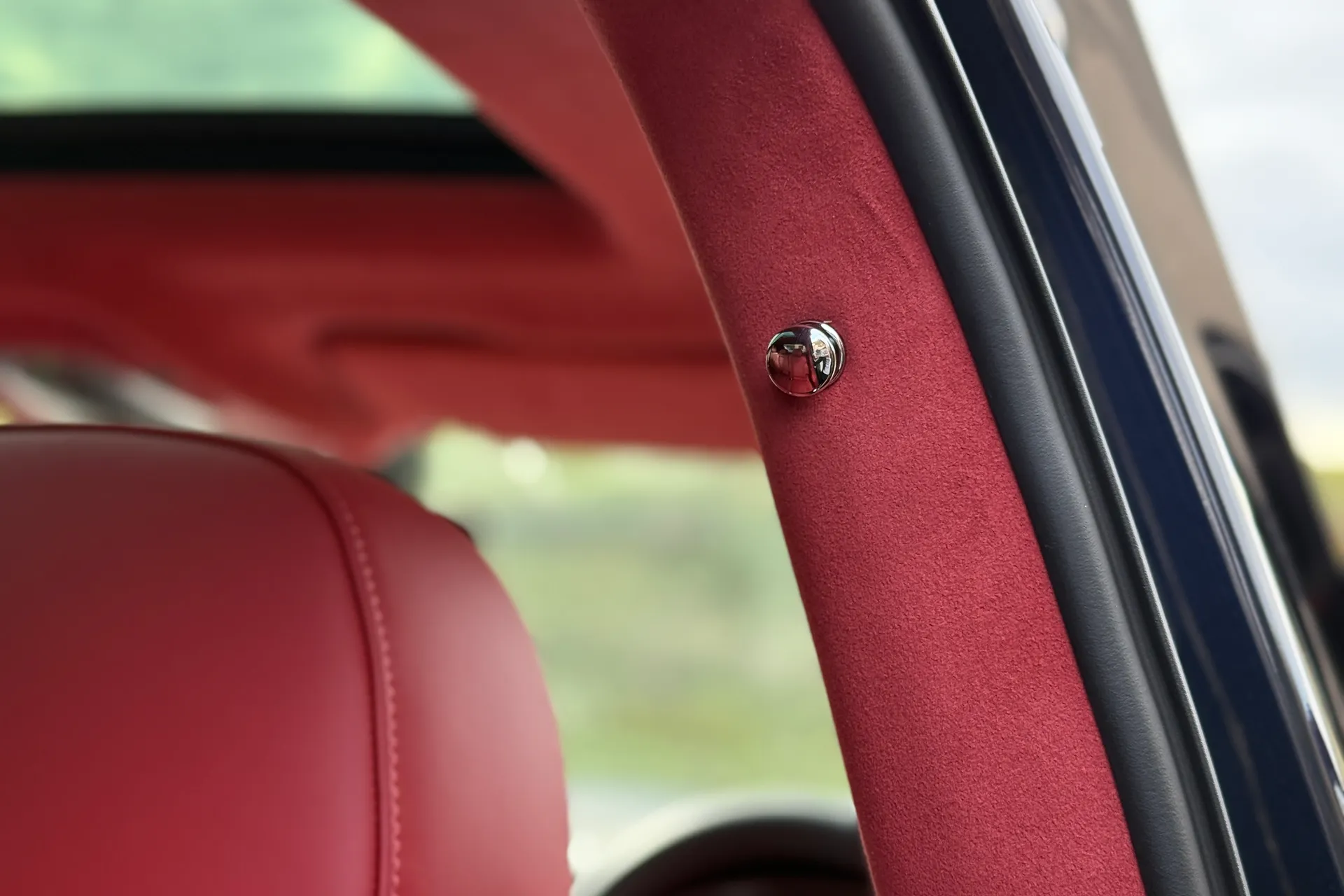 Bentley BENTAYGA thumbnail image number 33