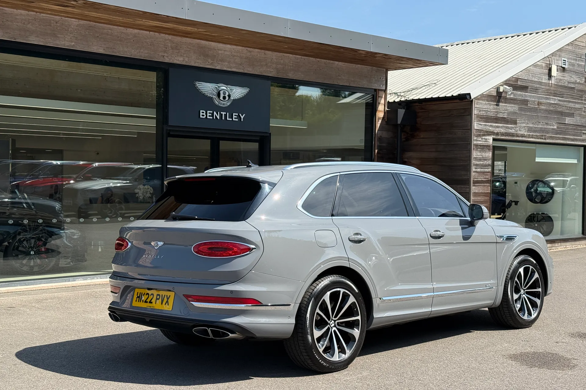 Bentley BENTAYGA thumbnail image number 68