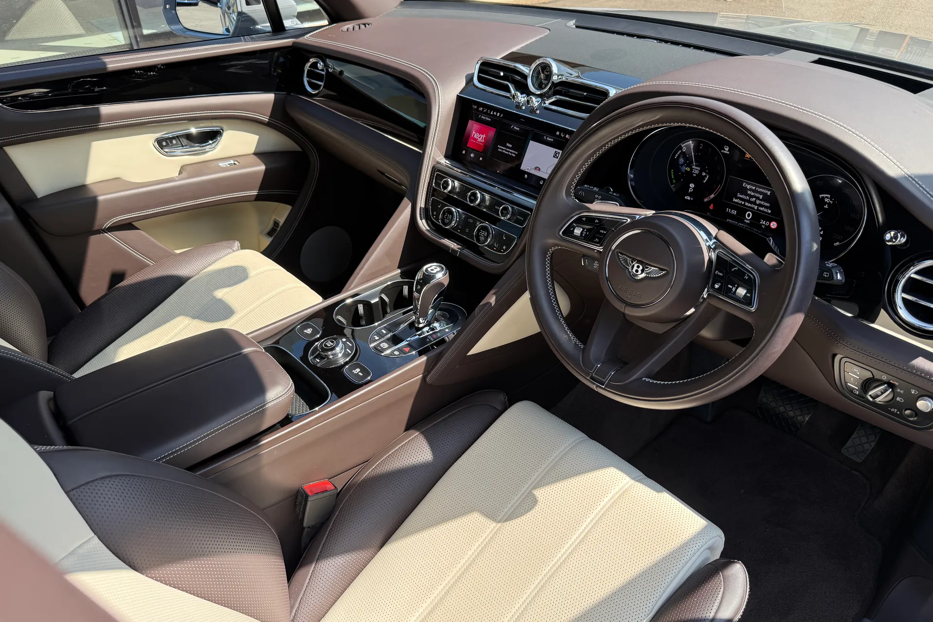 Bentley BENTAYGA thumbnail image number 69