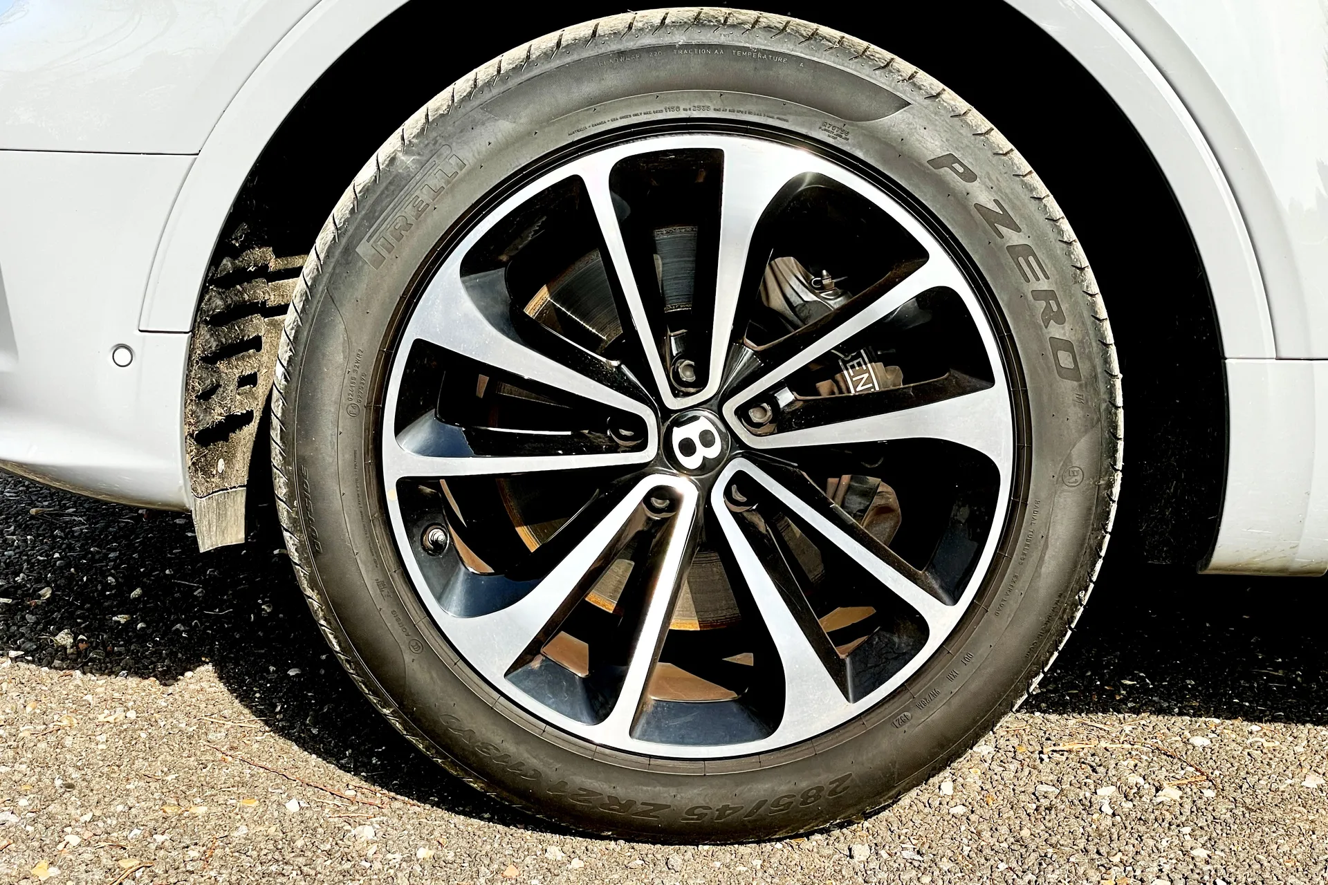 Bentley BENTAYGA thumbnail image number 13