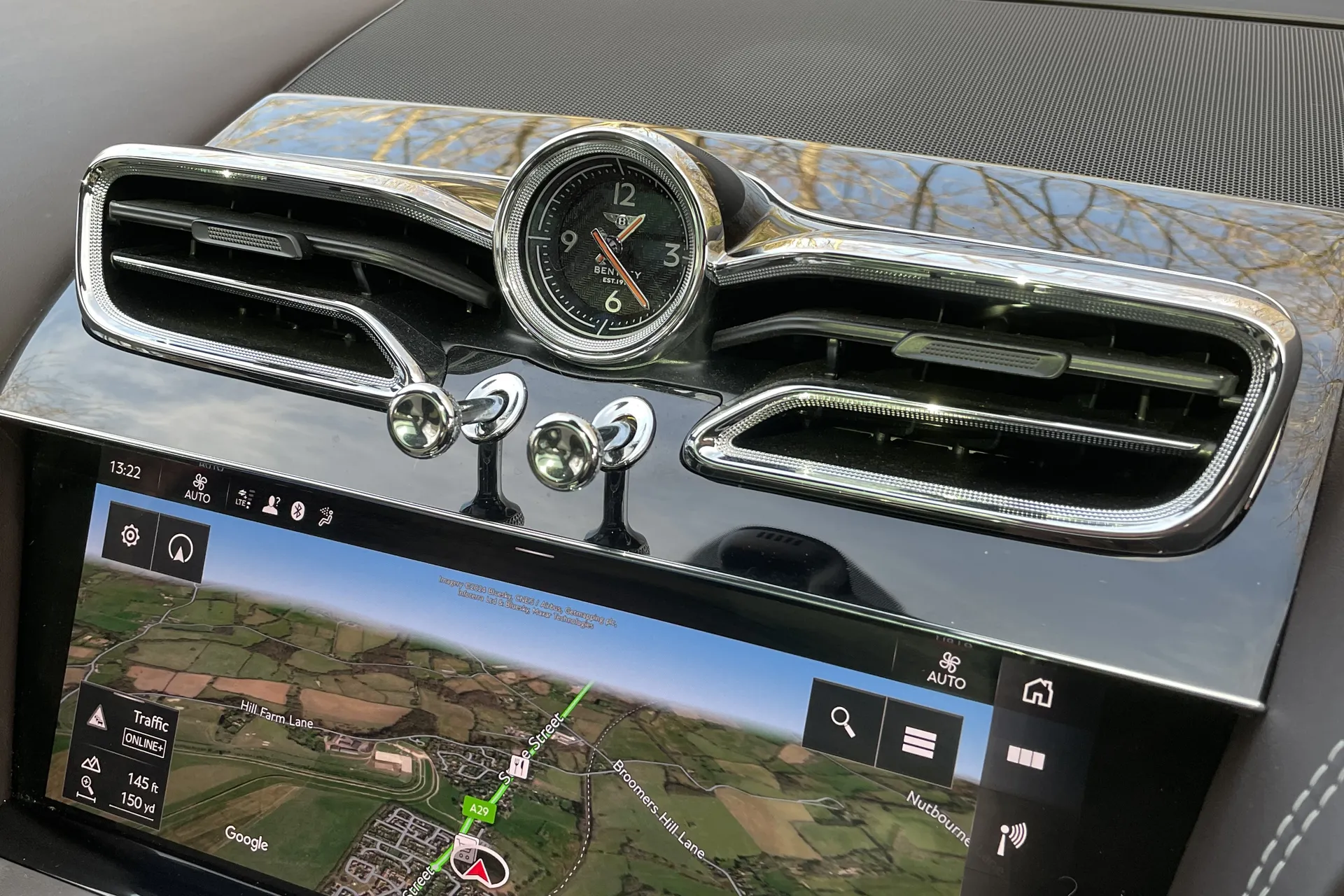 Bentley BENTAYGA thumbnail image number 42