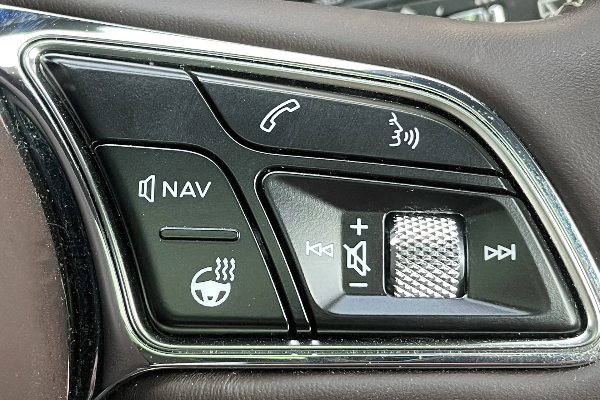 Bentley BENTAYGA thumbnail image number 47