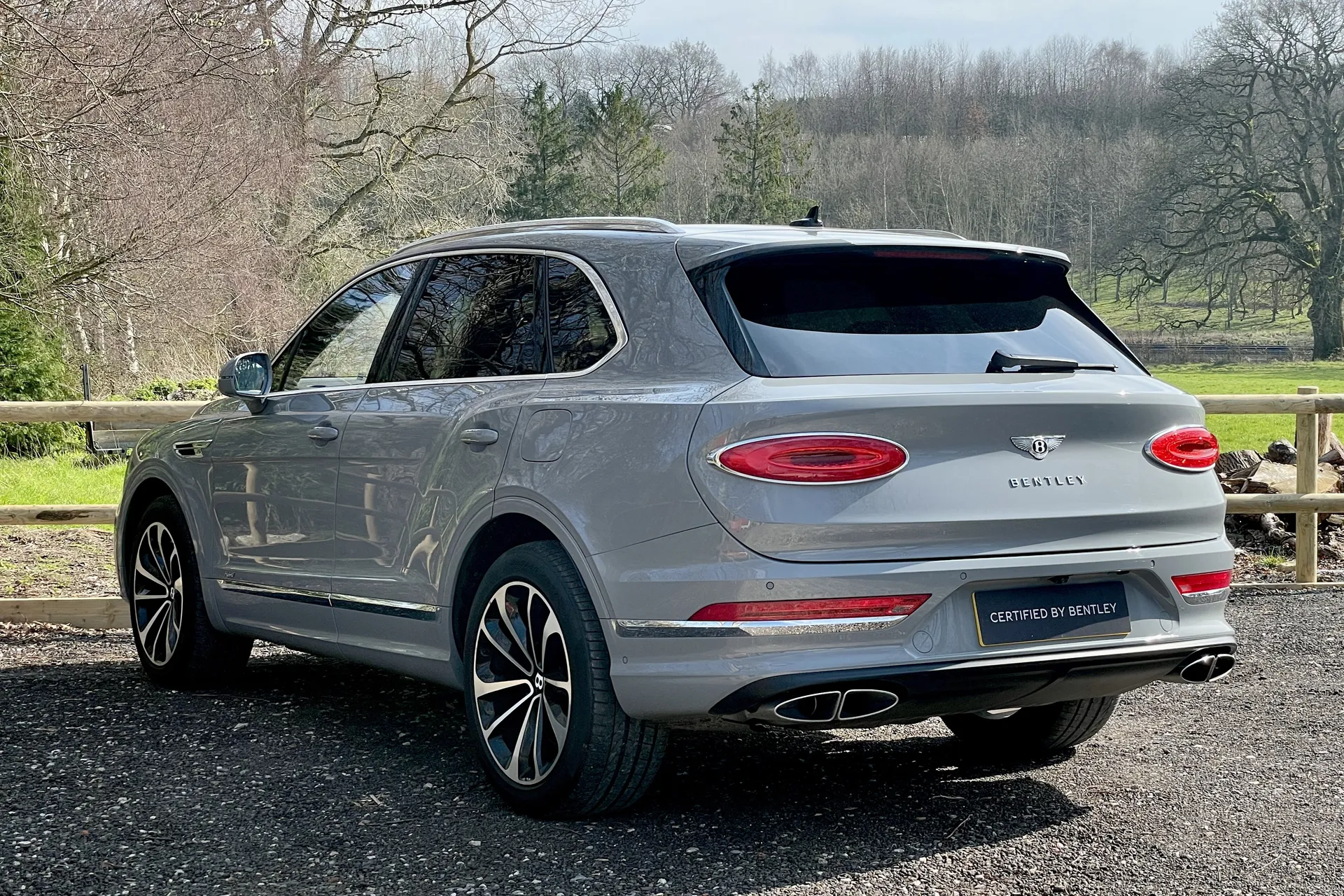 Bentley BENTAYGA thumbnail image number 12